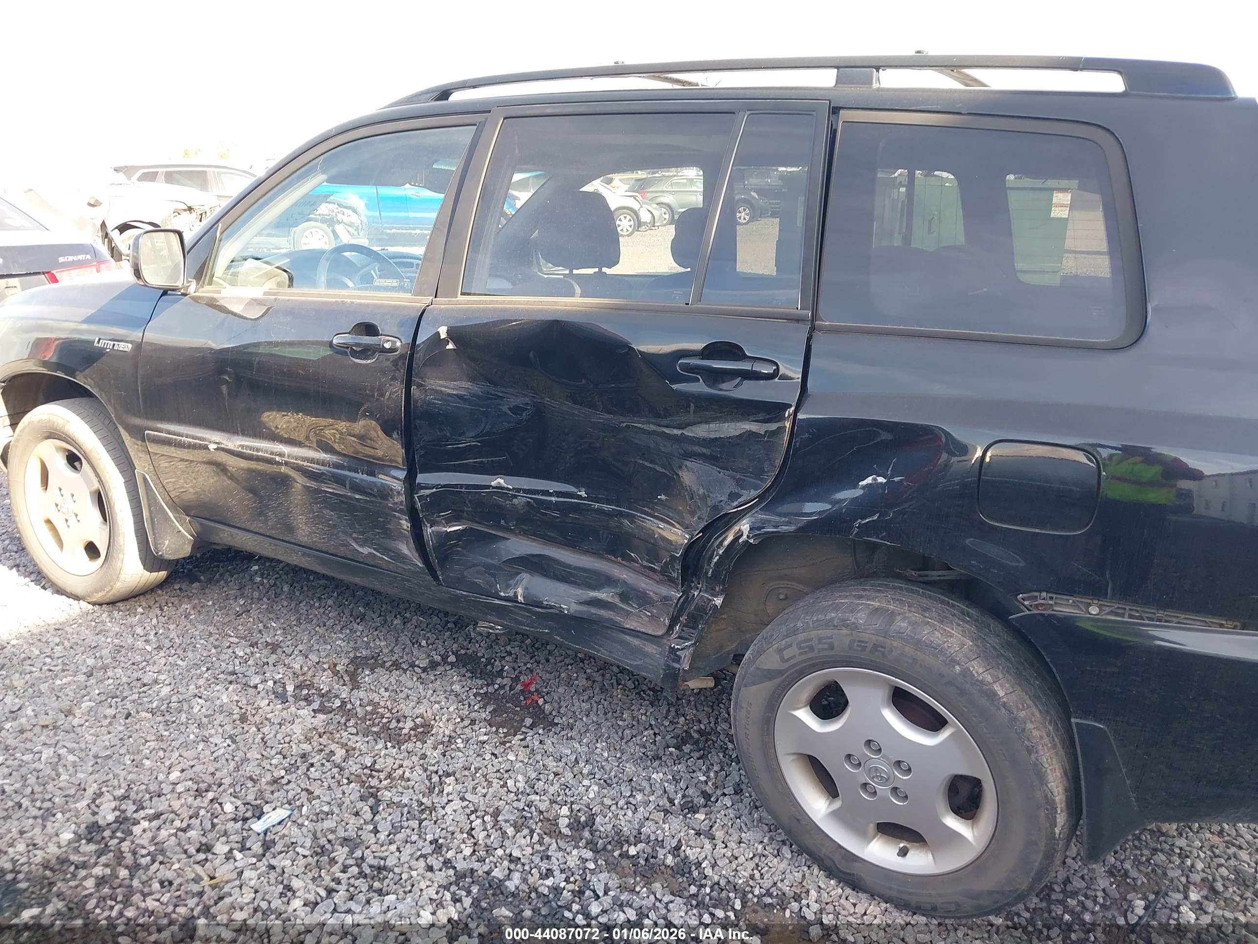 TOYOTA HIGHLANDER image 6