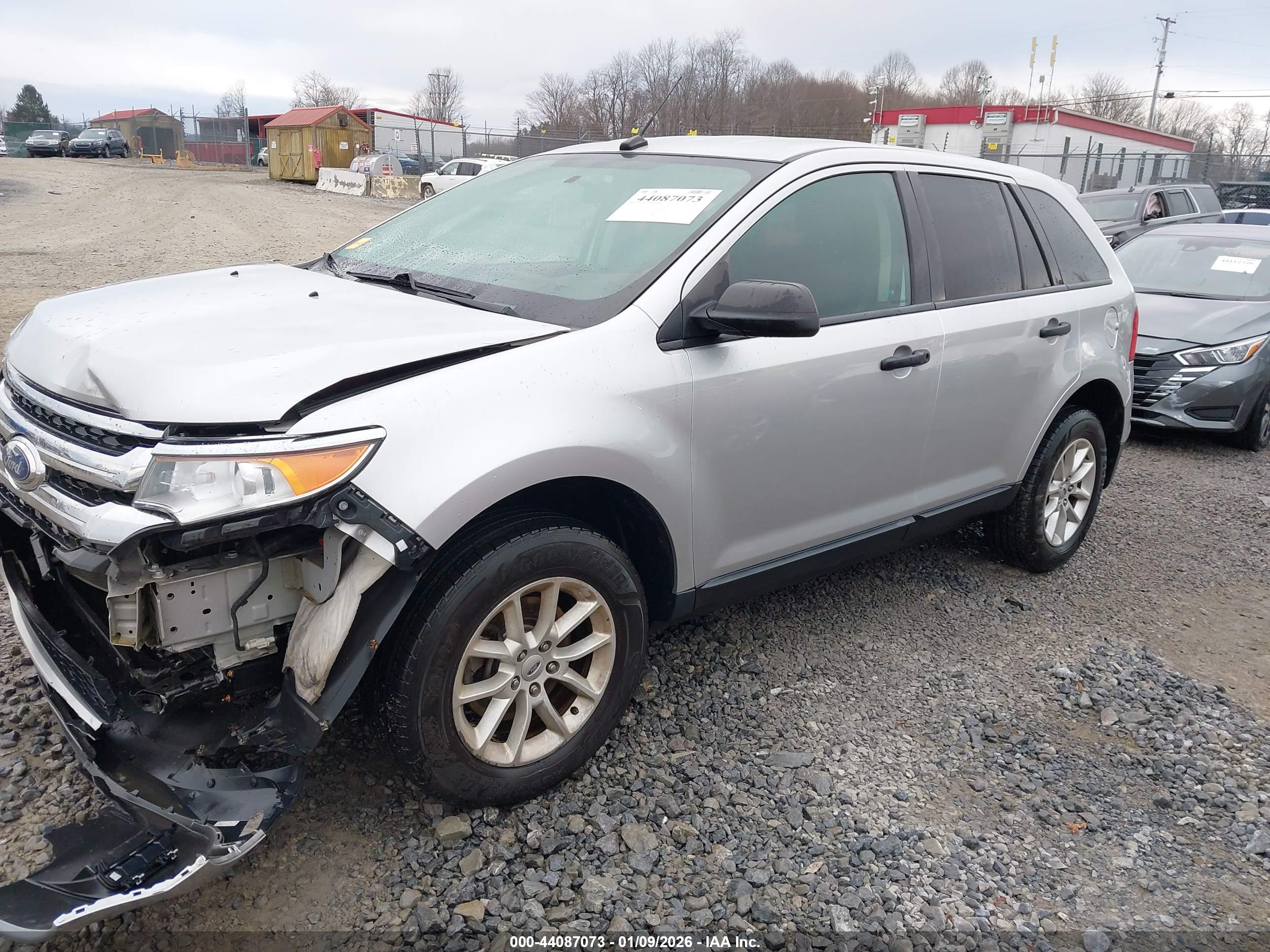 FORD EDGE image 2