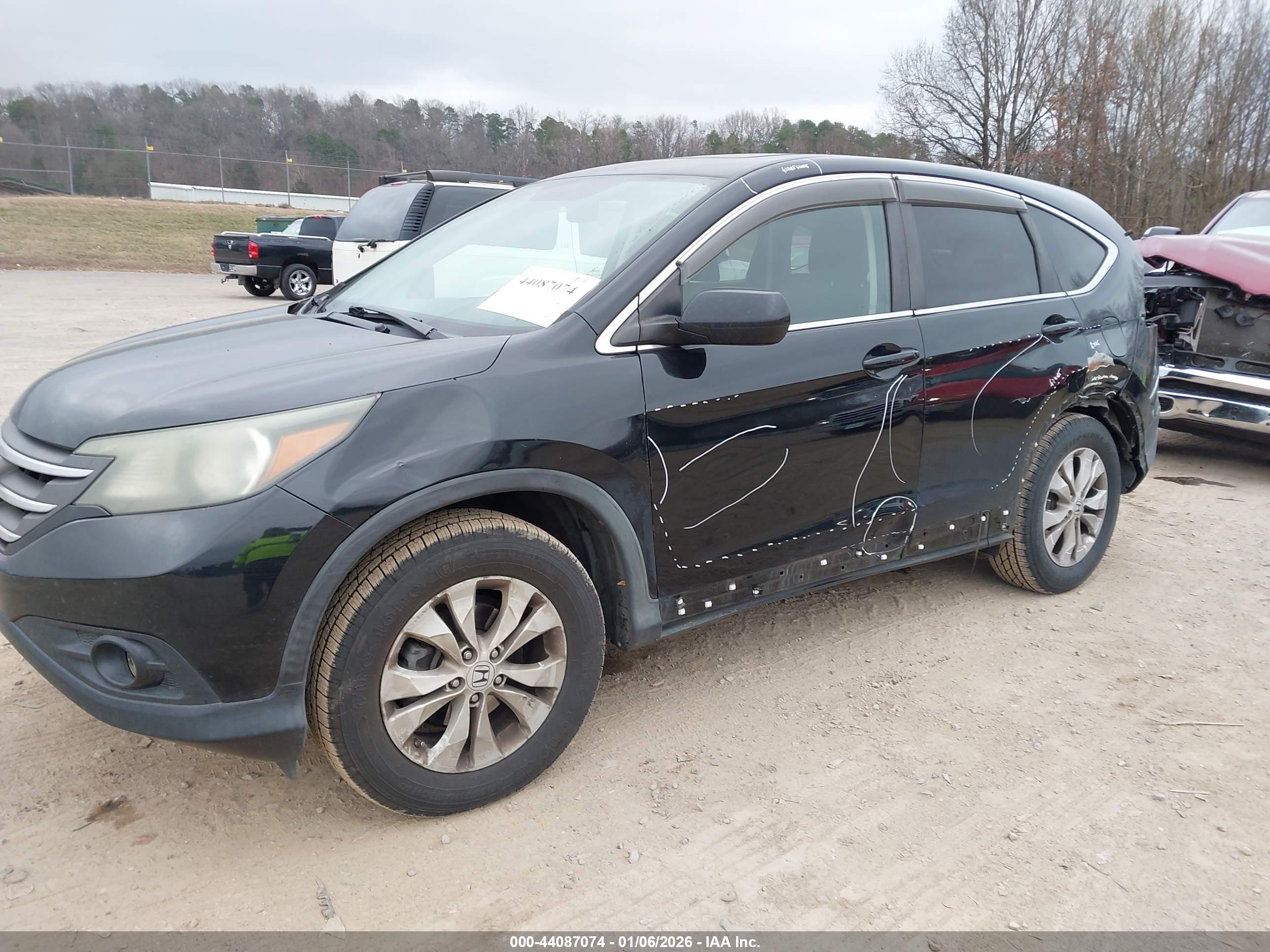 HONDA CR-V image 2