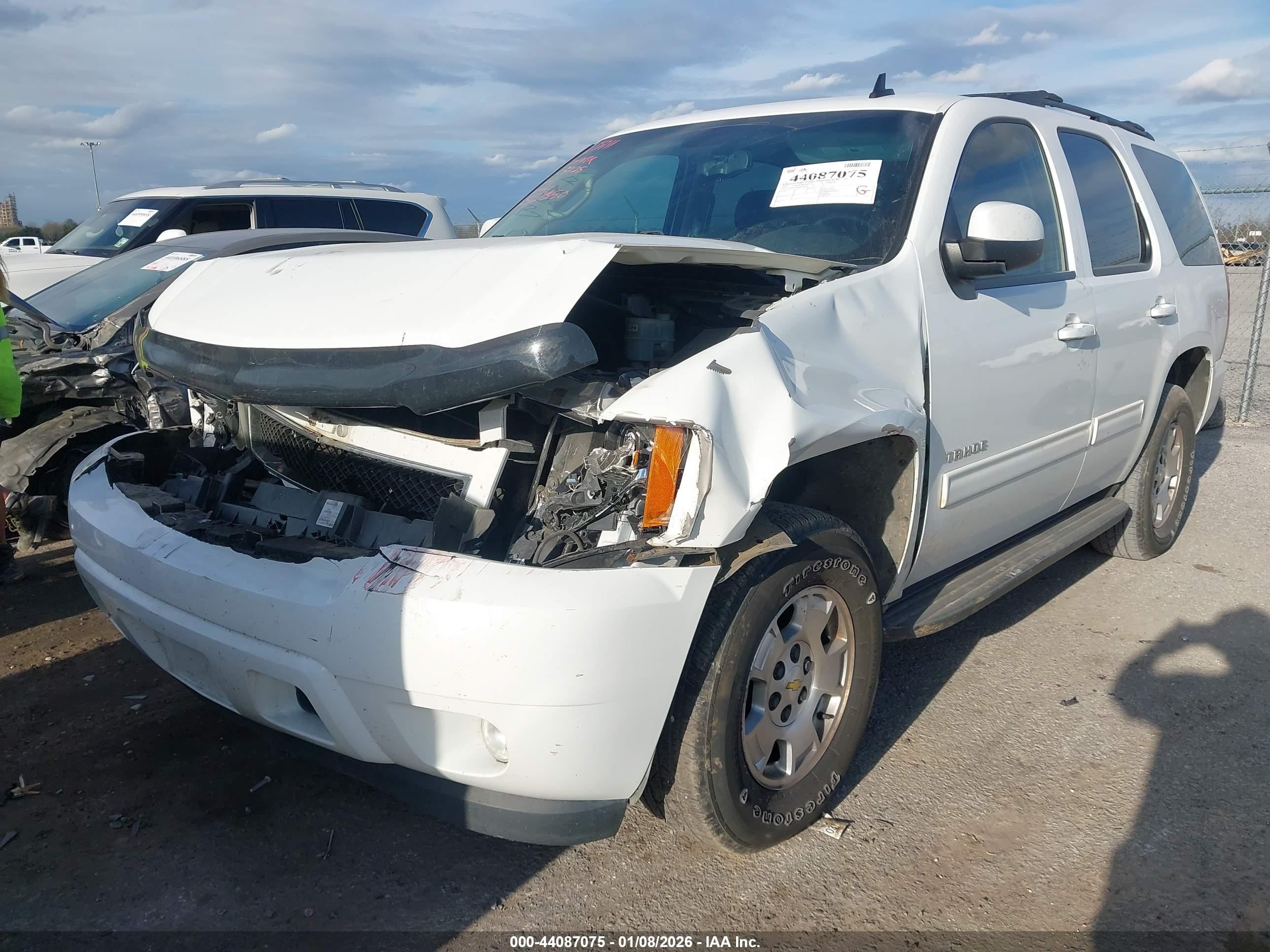 CHEVROLET TAHOE image 2