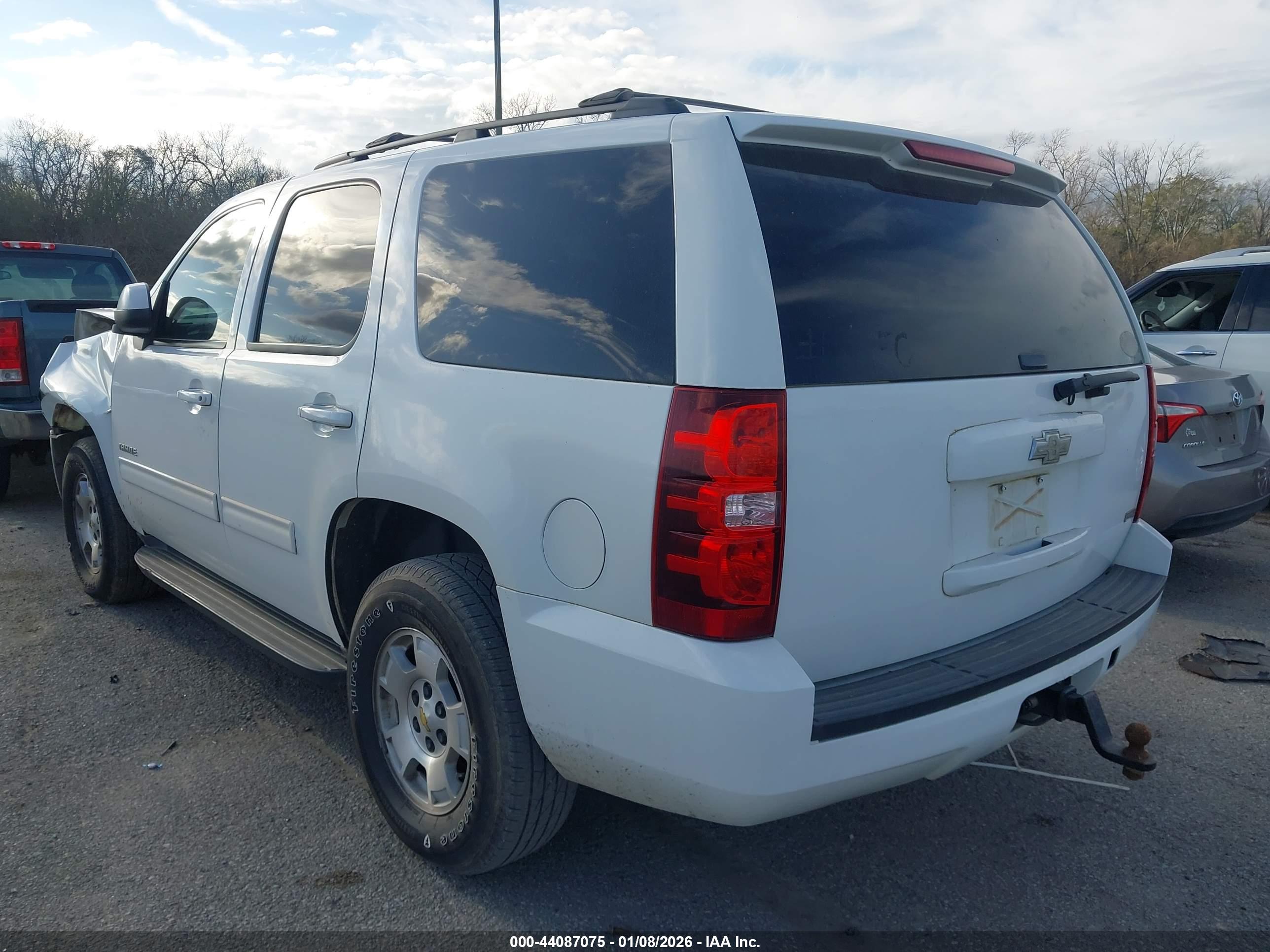 CHEVROLET TAHOE image 3