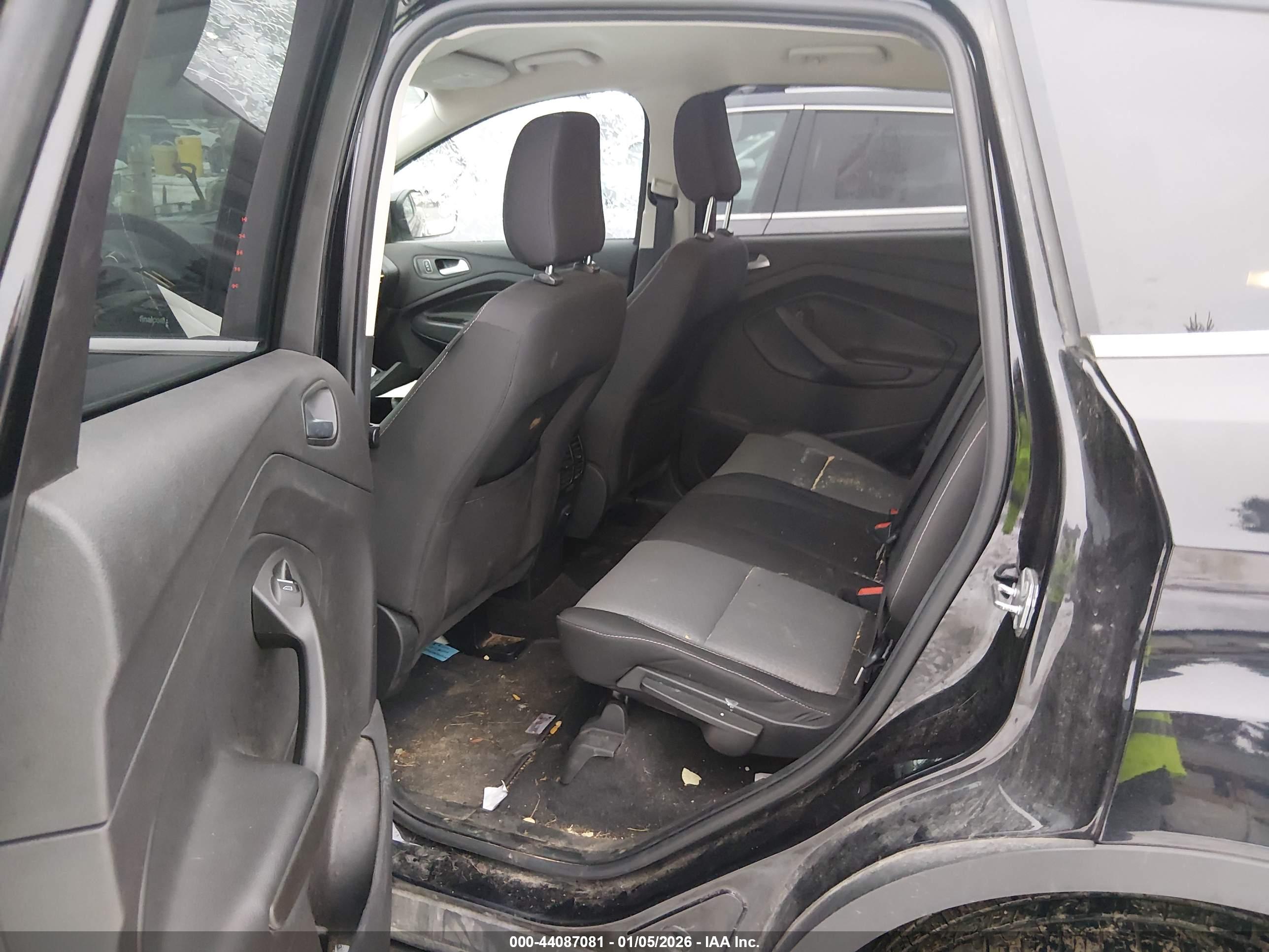 FORD ESCAPE image 8