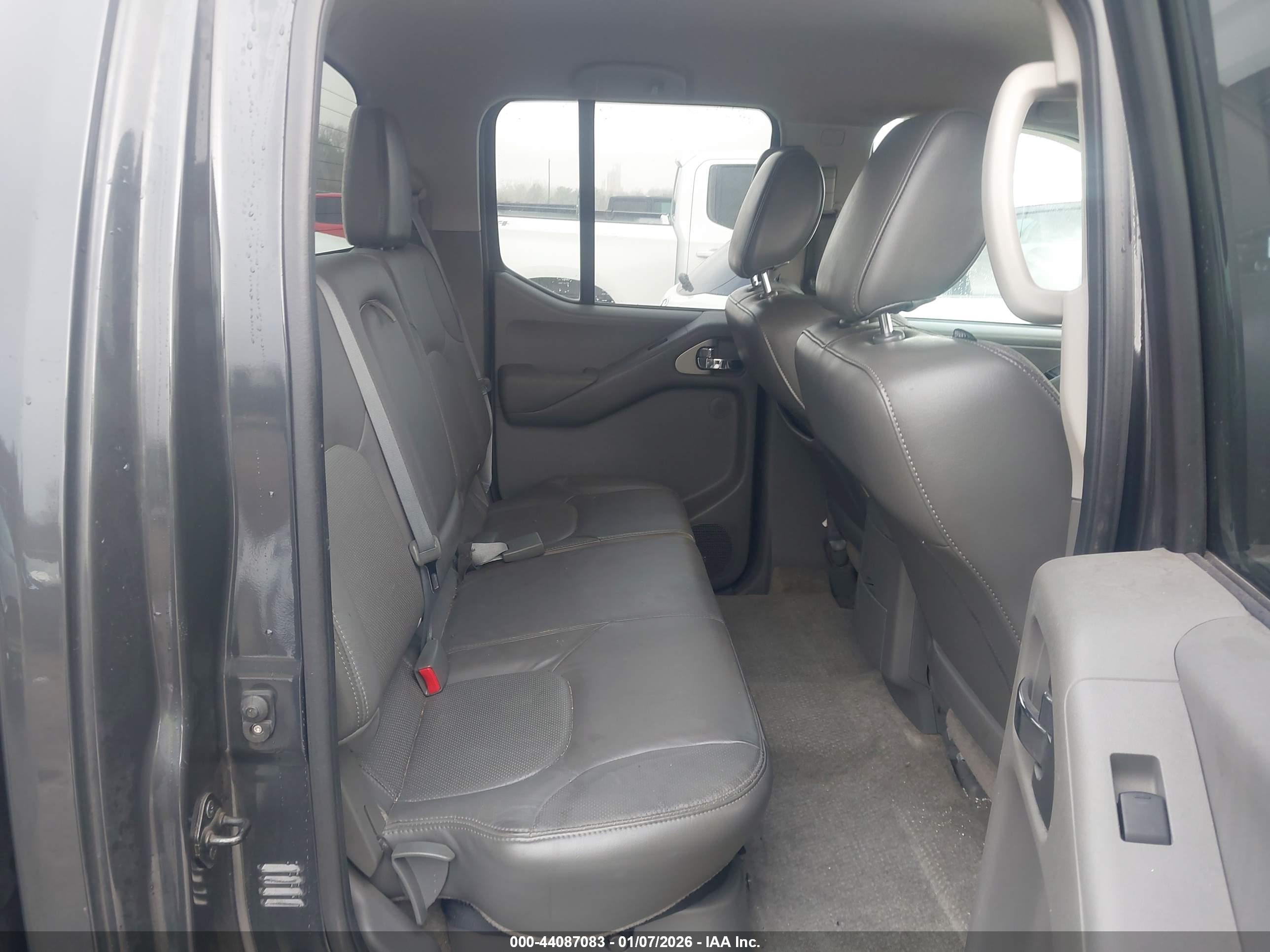 NISSAN FRONTIER image 8