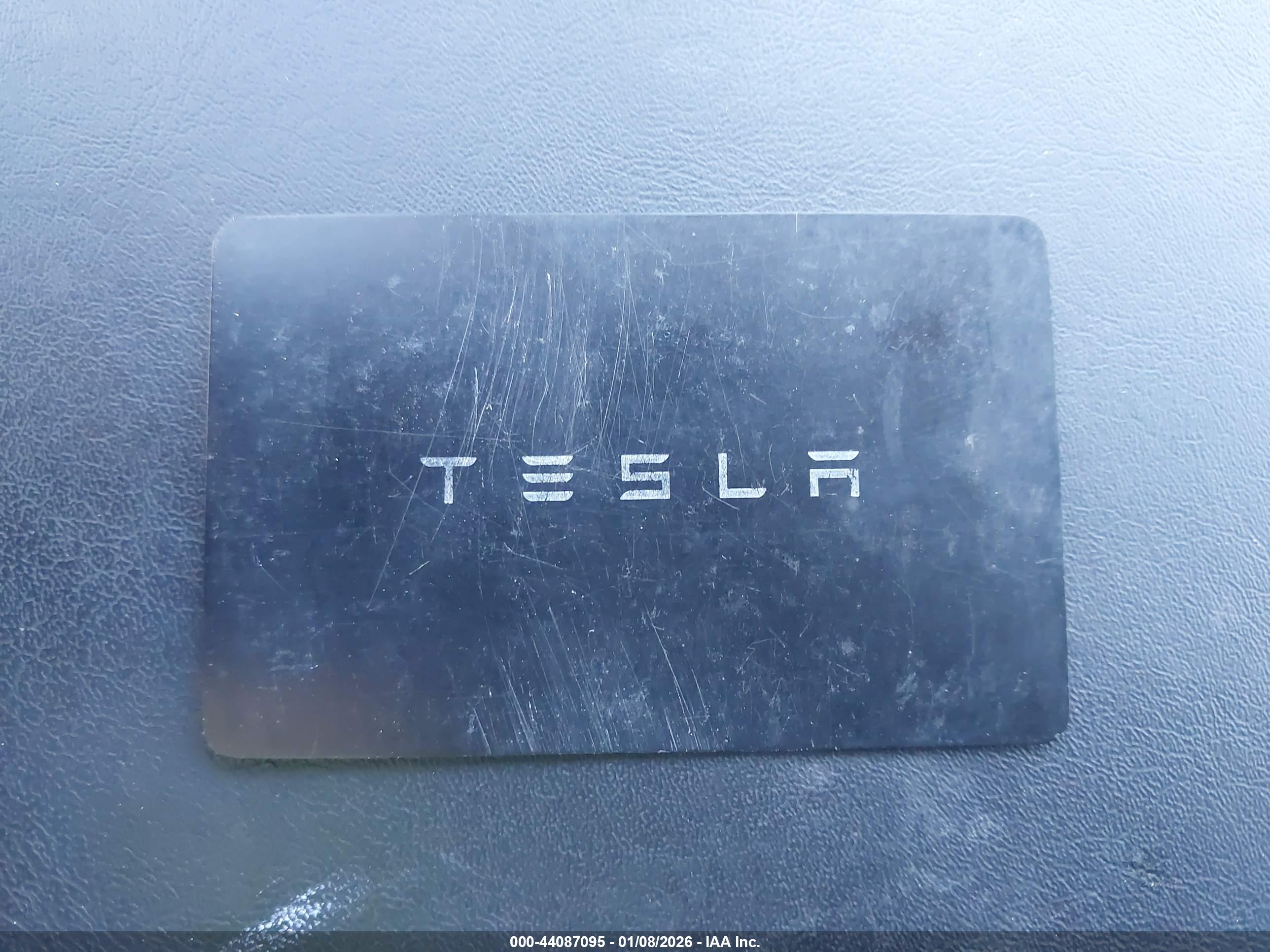 TESLA MODEL image 11
