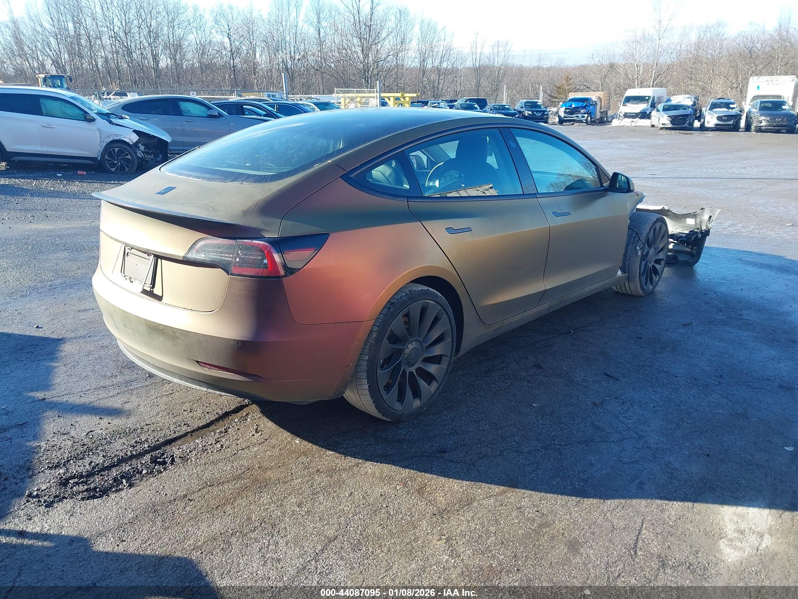 TESLA MODEL image 4