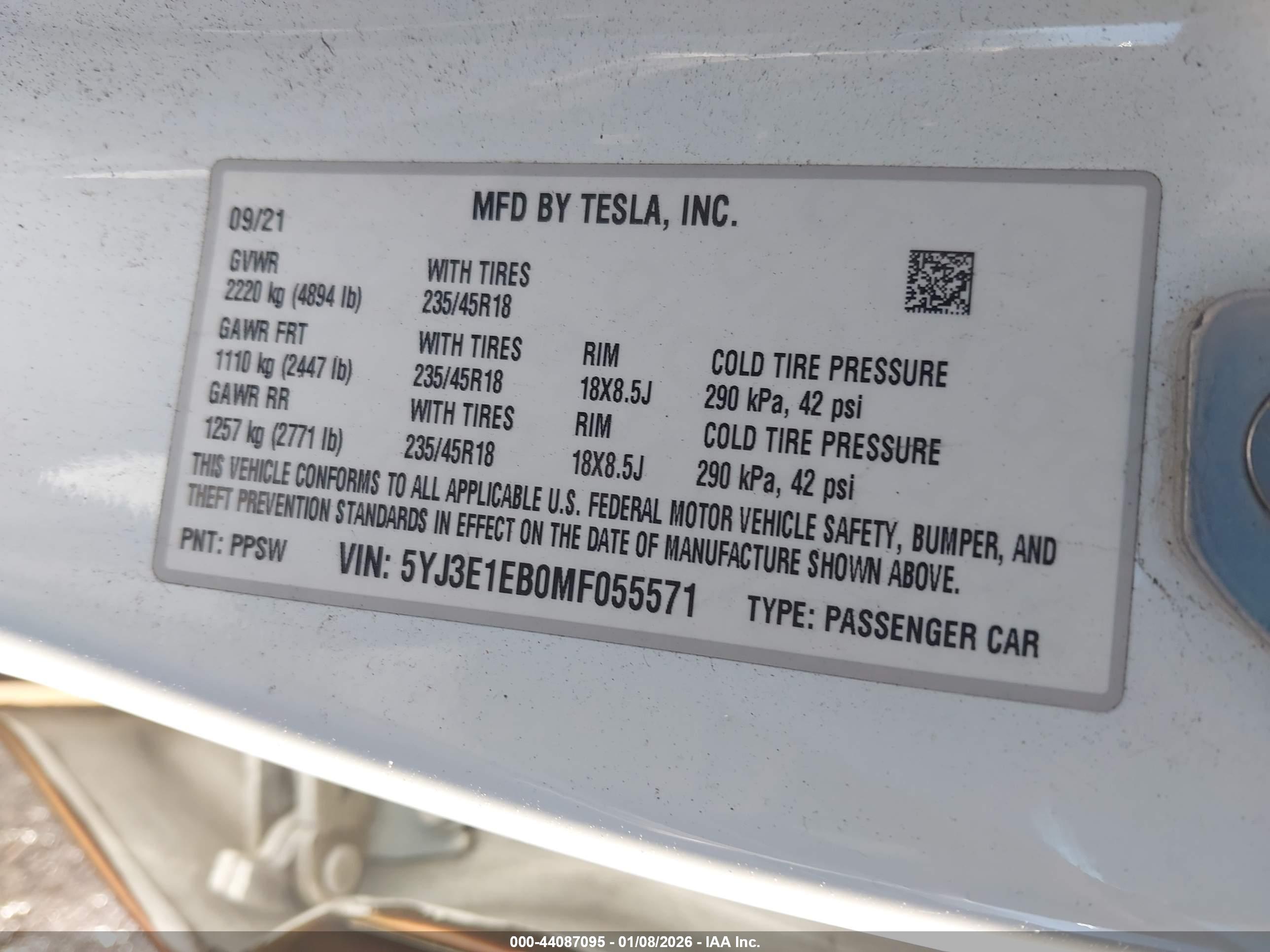 TESLA MODEL image 9