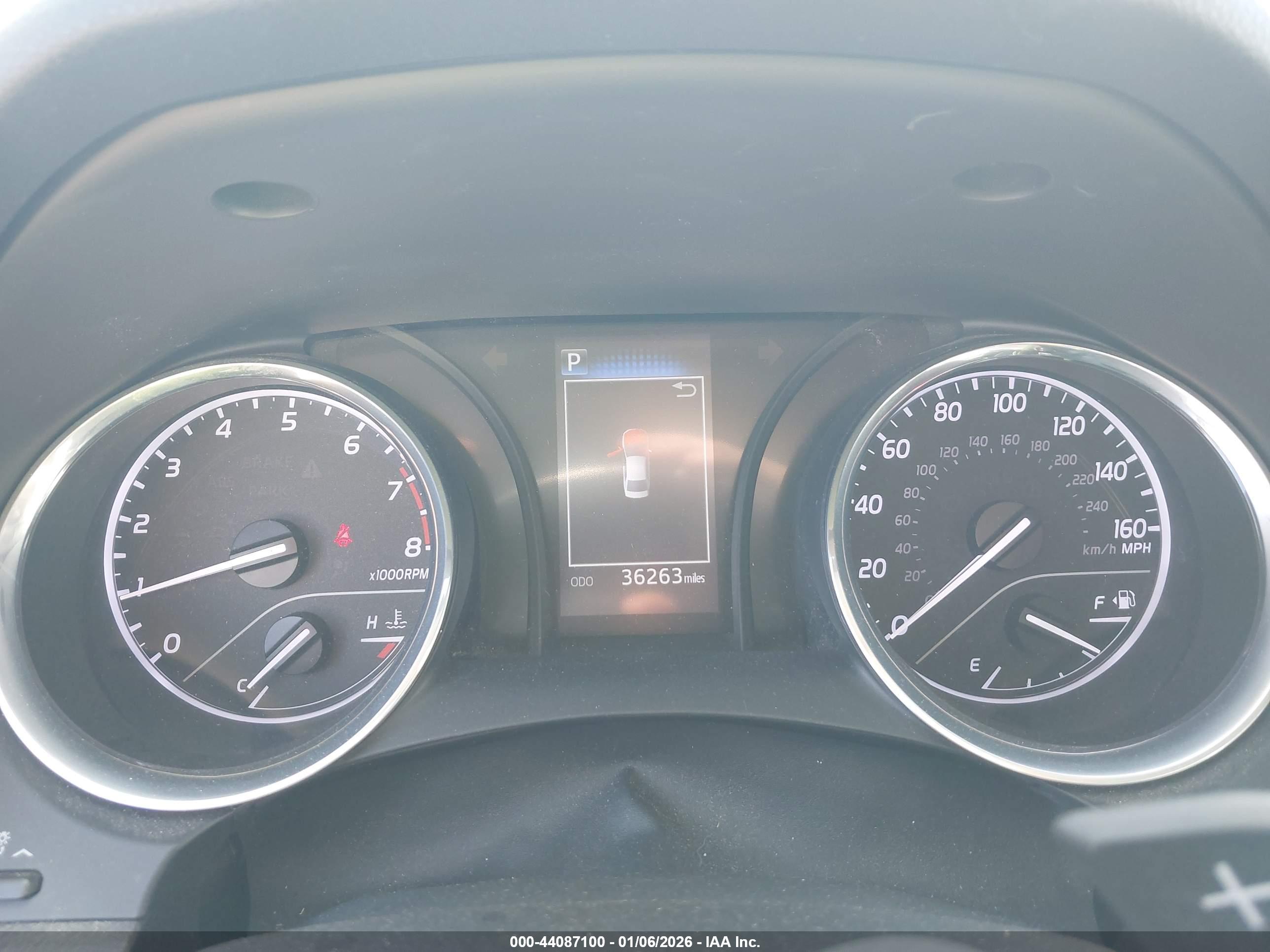 TOYOTA CAMRY image 7