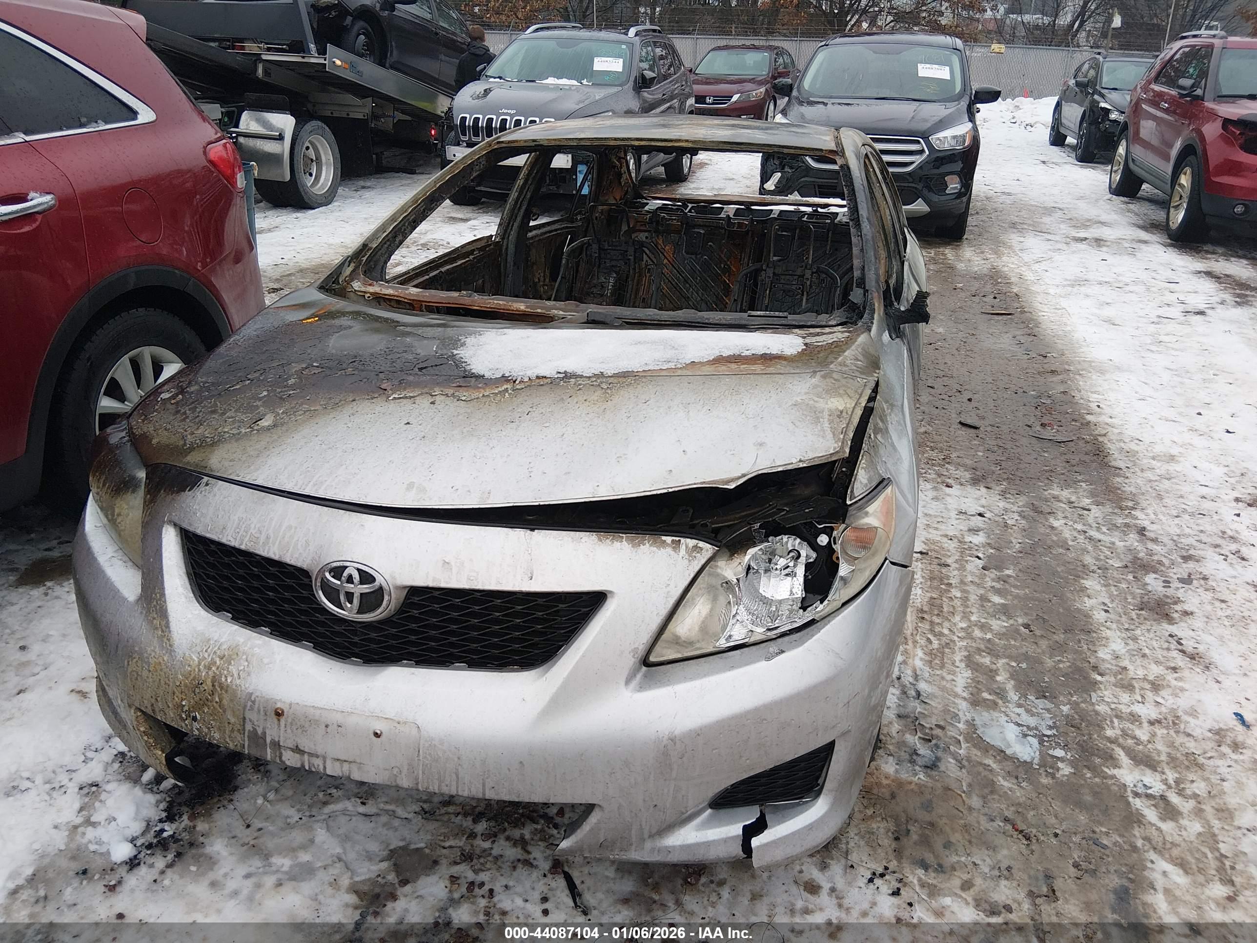 TOYOTA COROLLA image 2