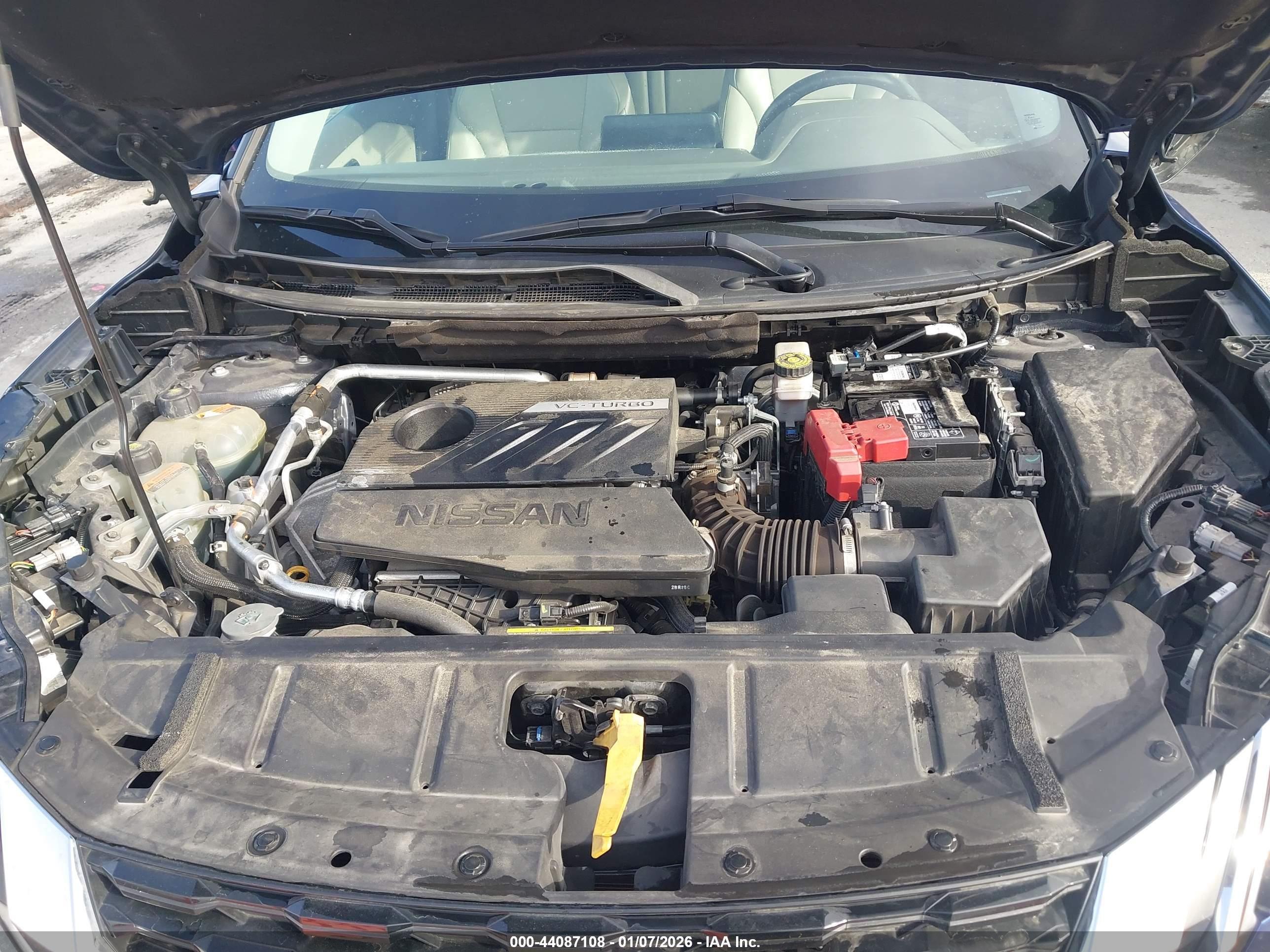 NISSAN ROGUE image 10