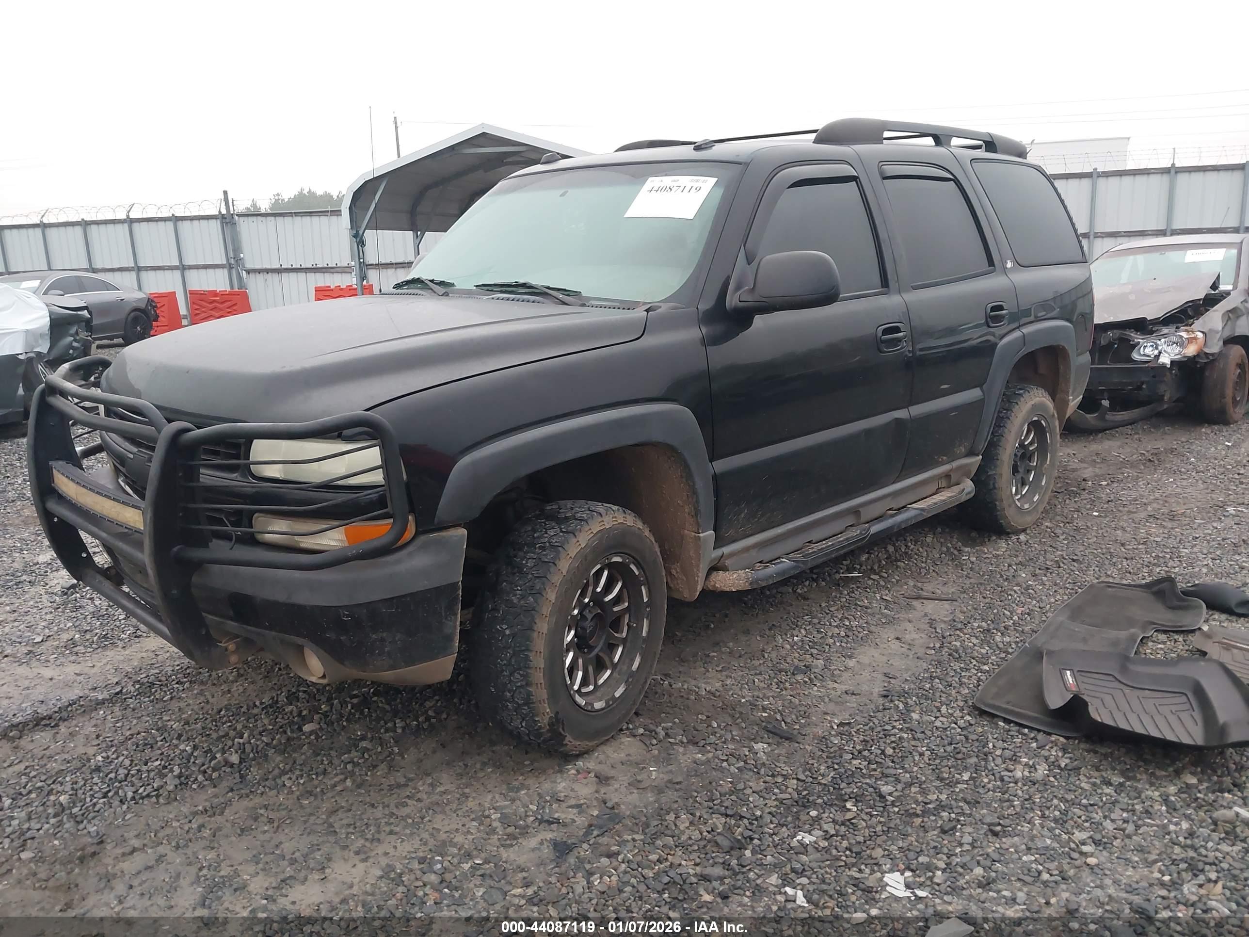 CHEVROLET TAHOE image 2