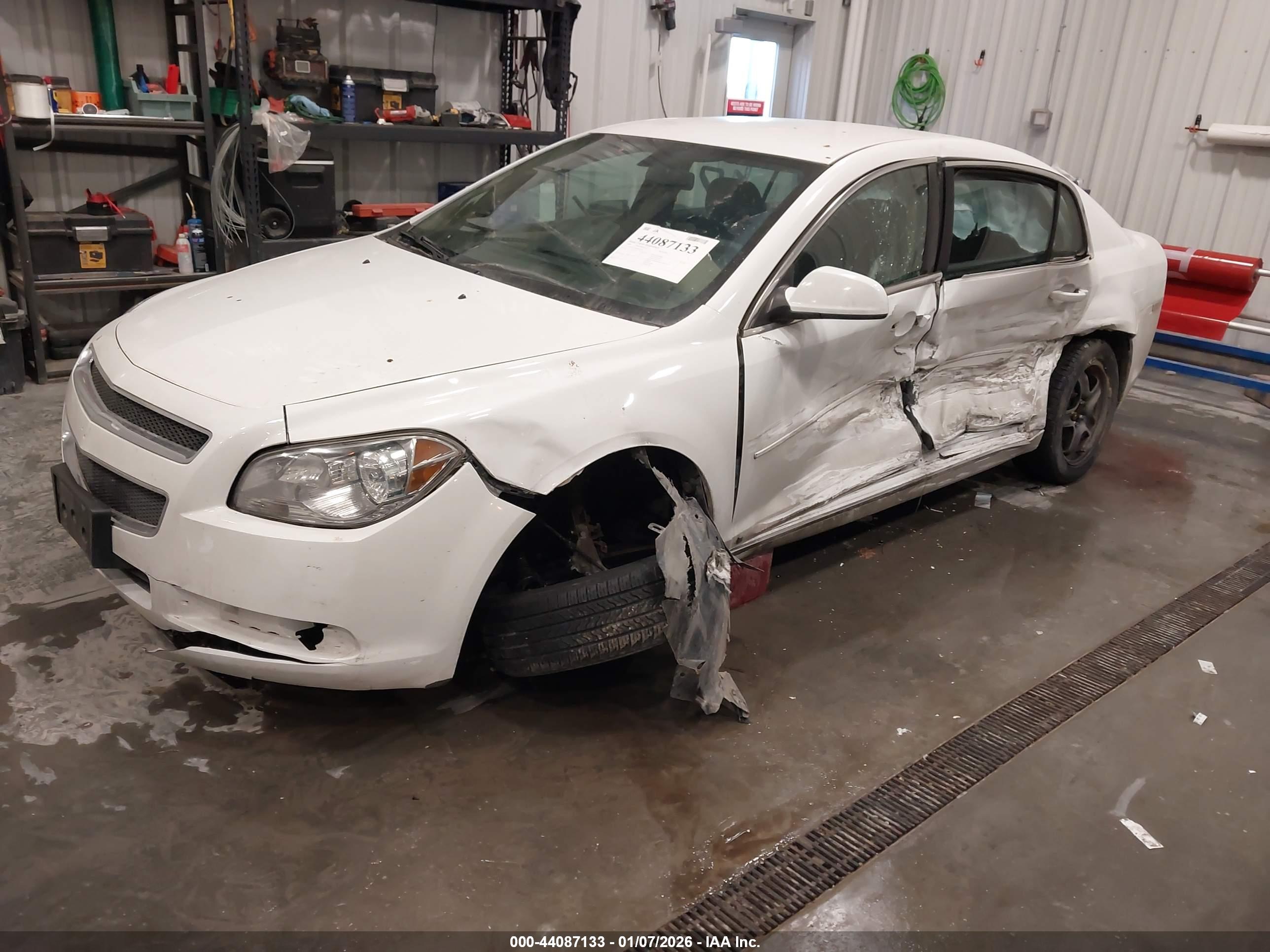 CHEVROLET MALIBU image 2
