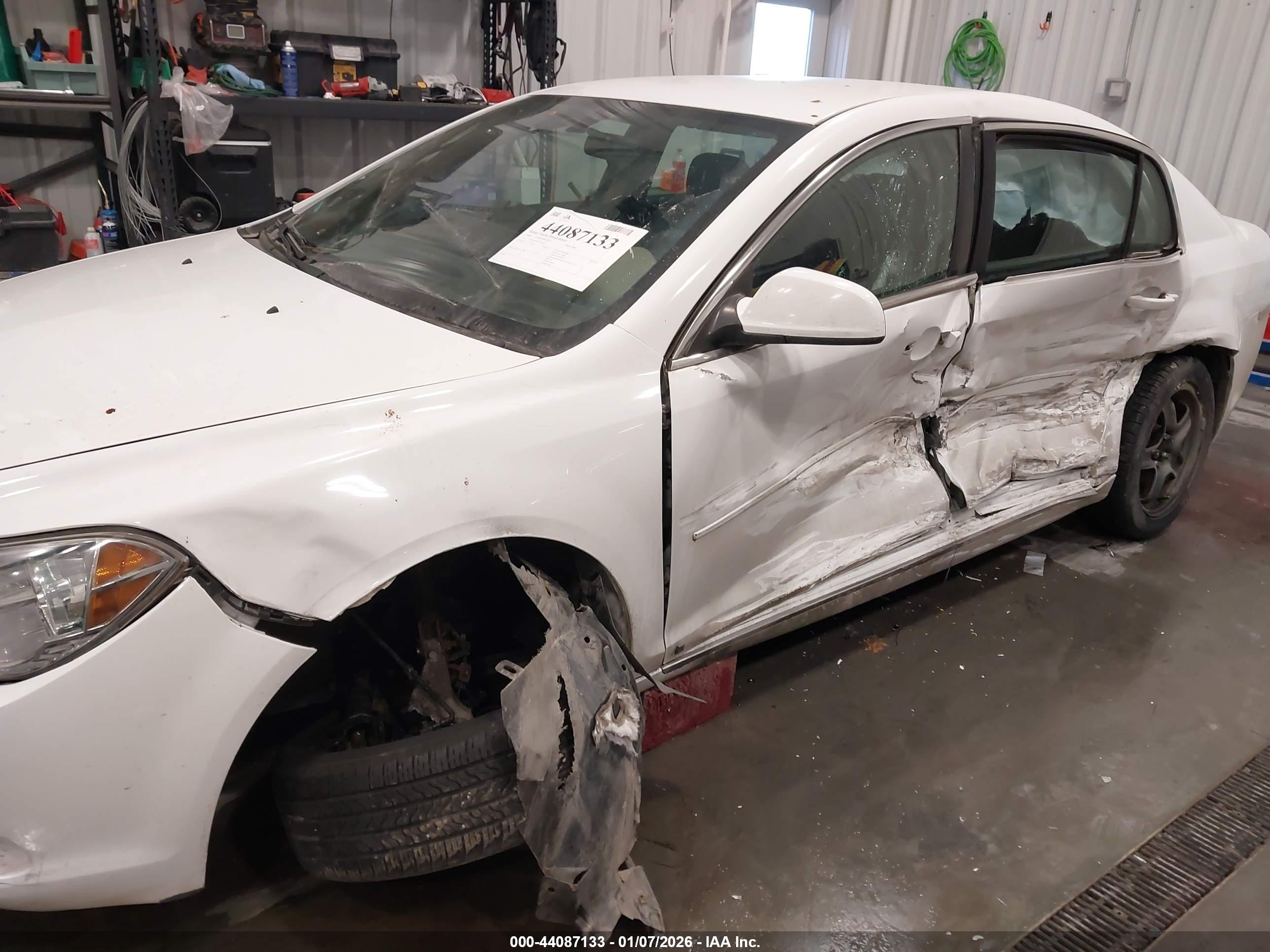CHEVROLET MALIBU image 6