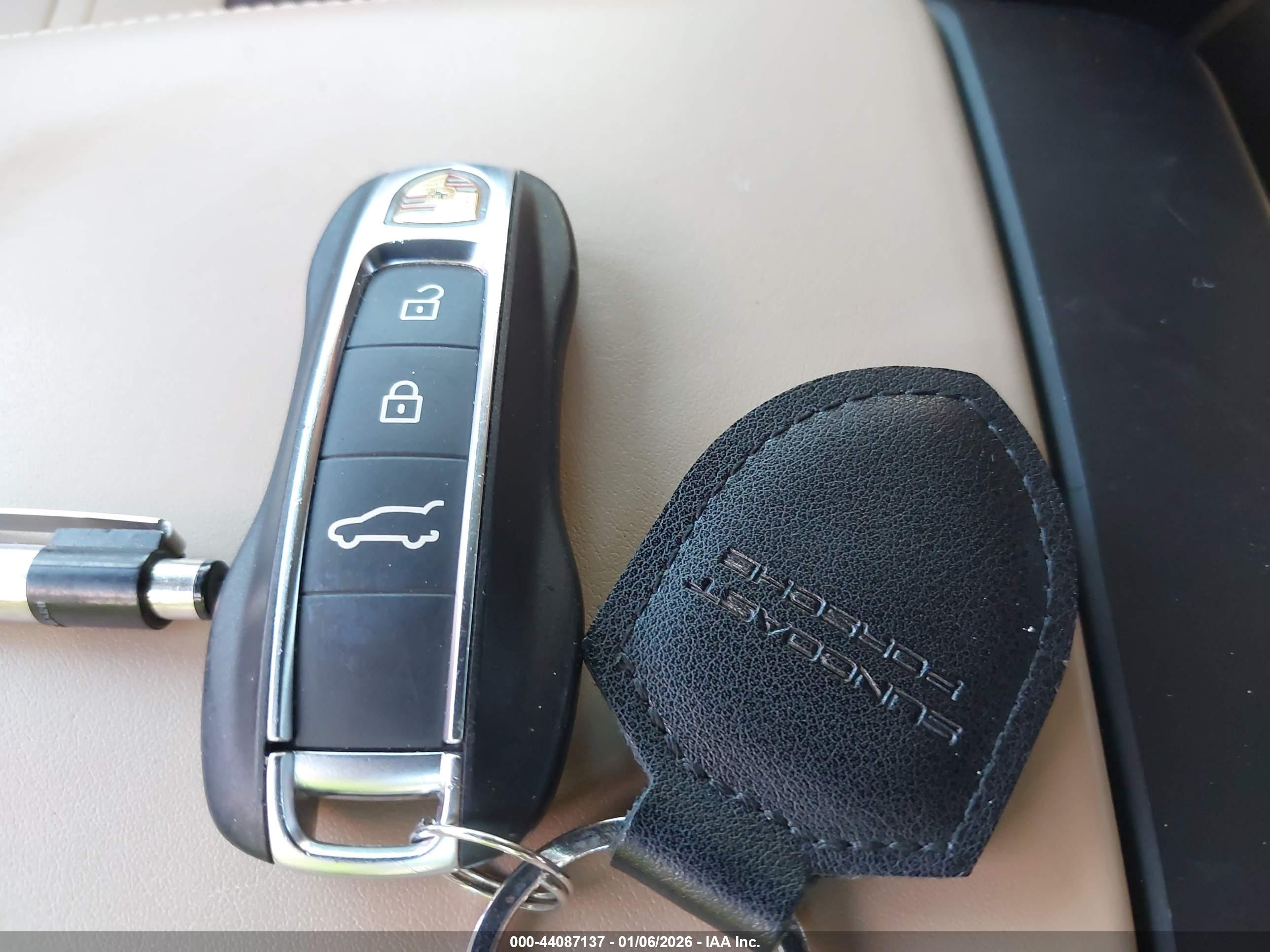 PORSCHE CAYENNE image 11