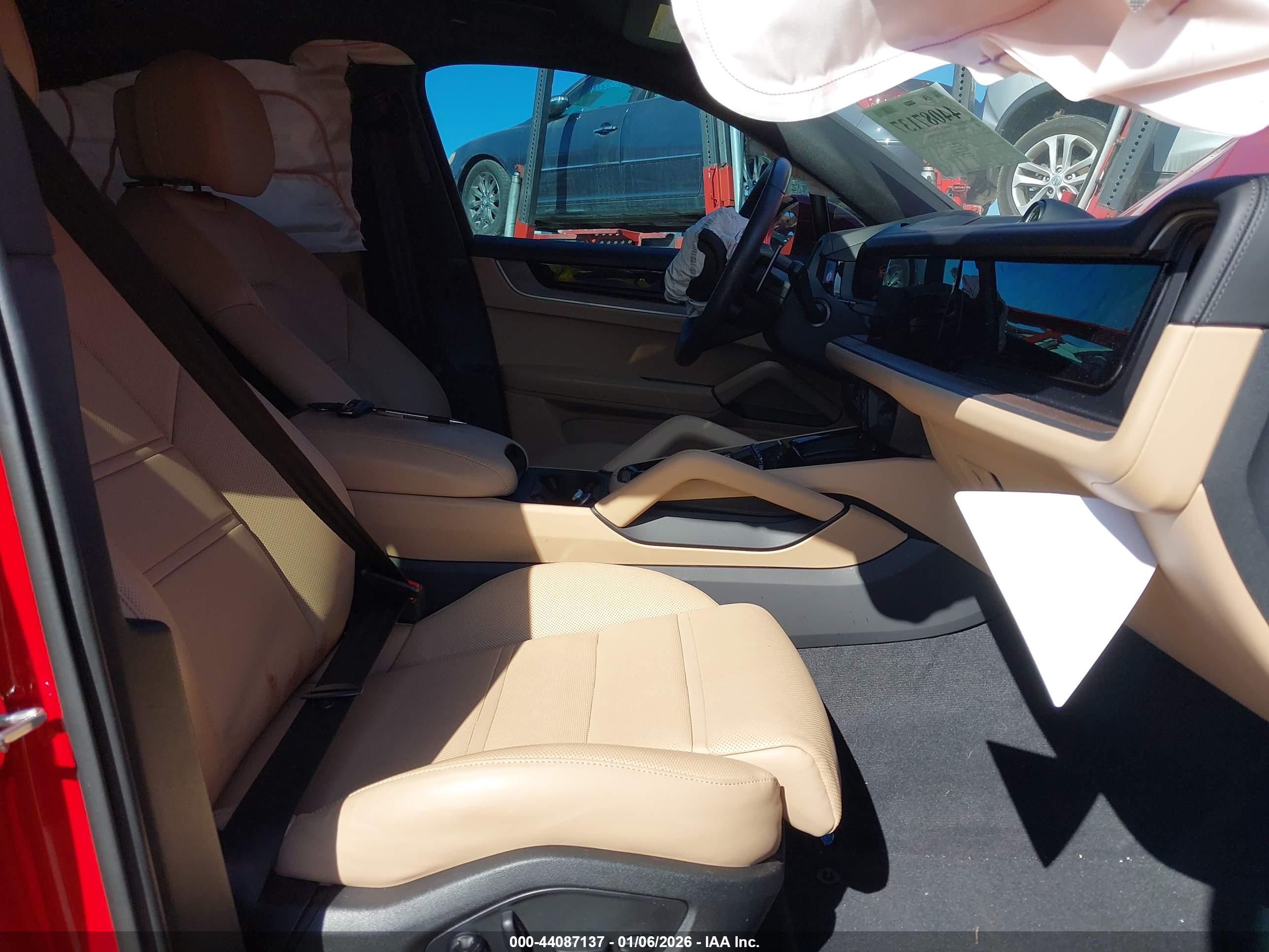 PORSCHE CAYENNE image 5