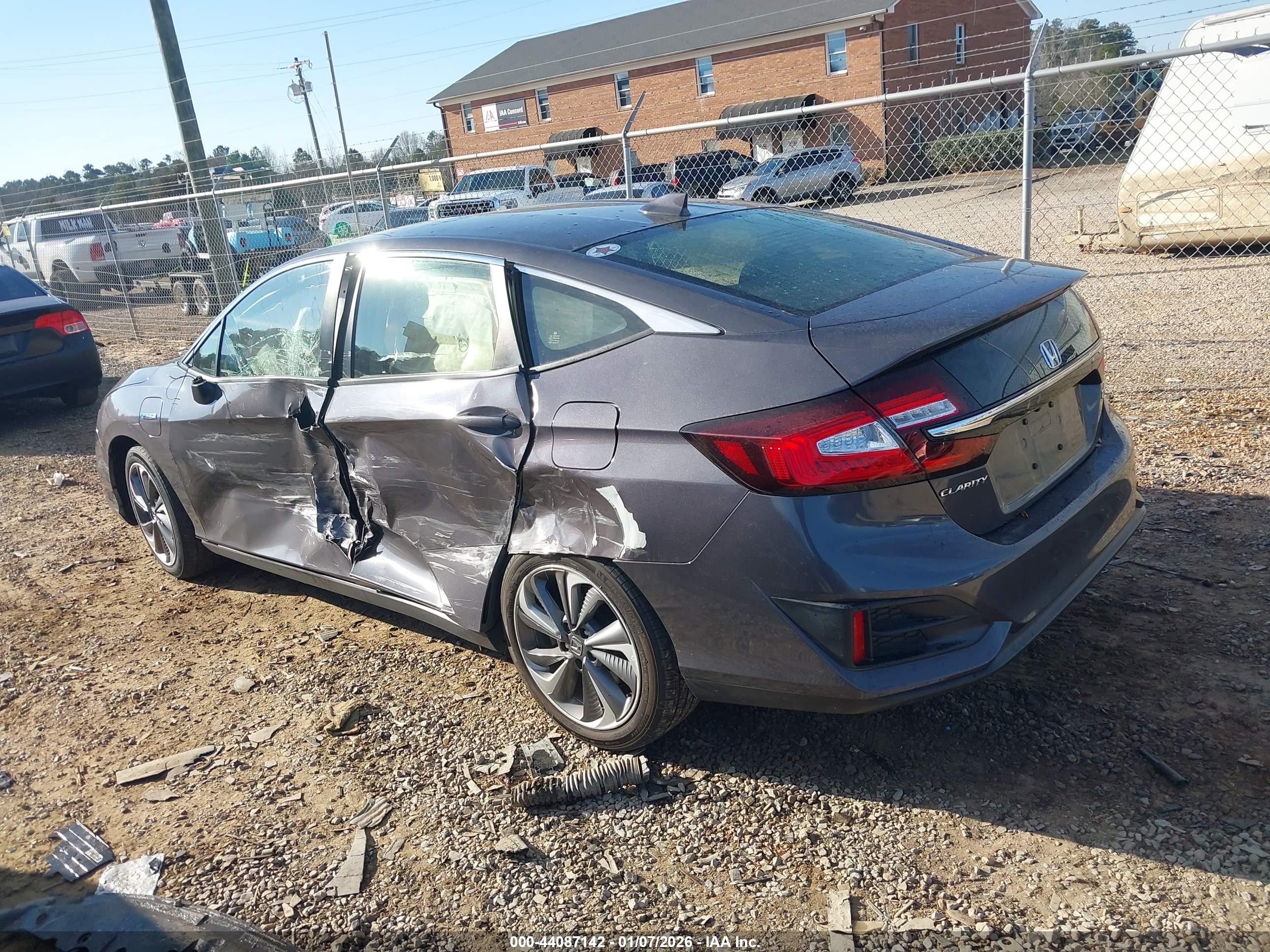 HONDA CLARITY image 3
