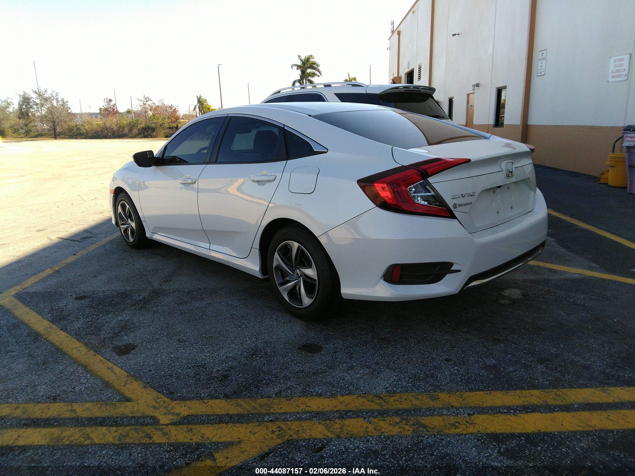 HONDA CIVIC image 3