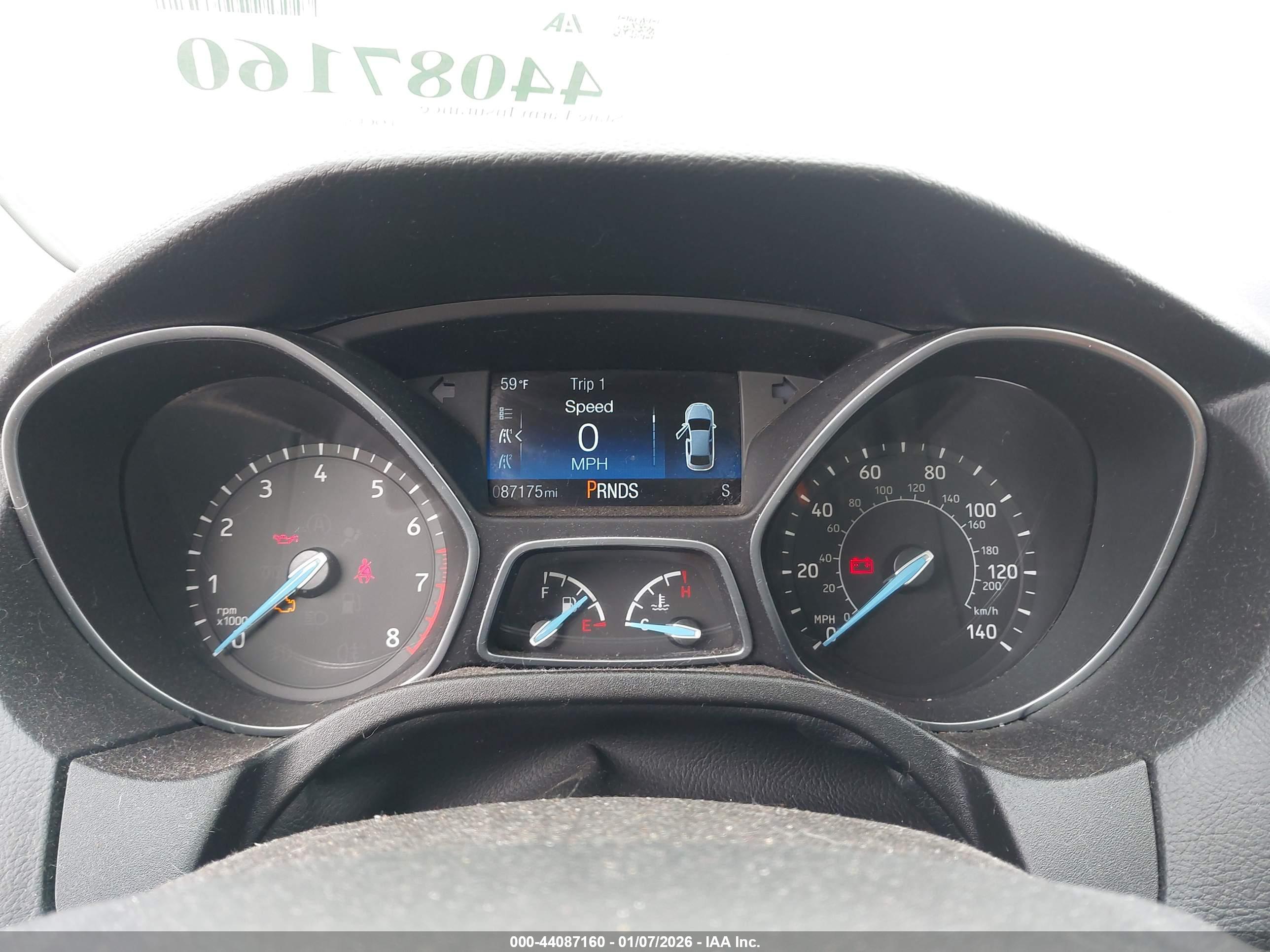 FORD FOCUS image 7