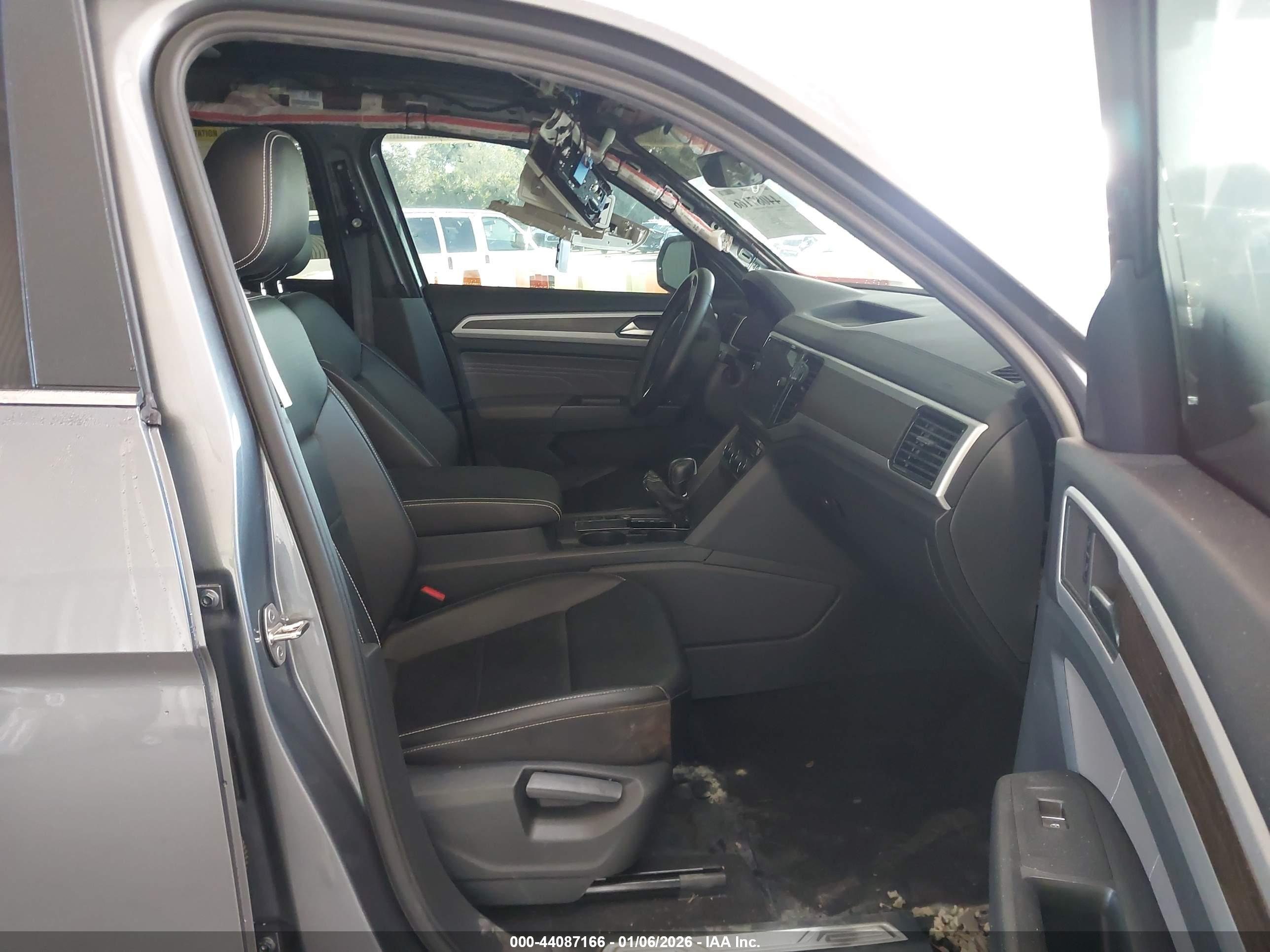 VOLKSWAGEN ATLAS image 5