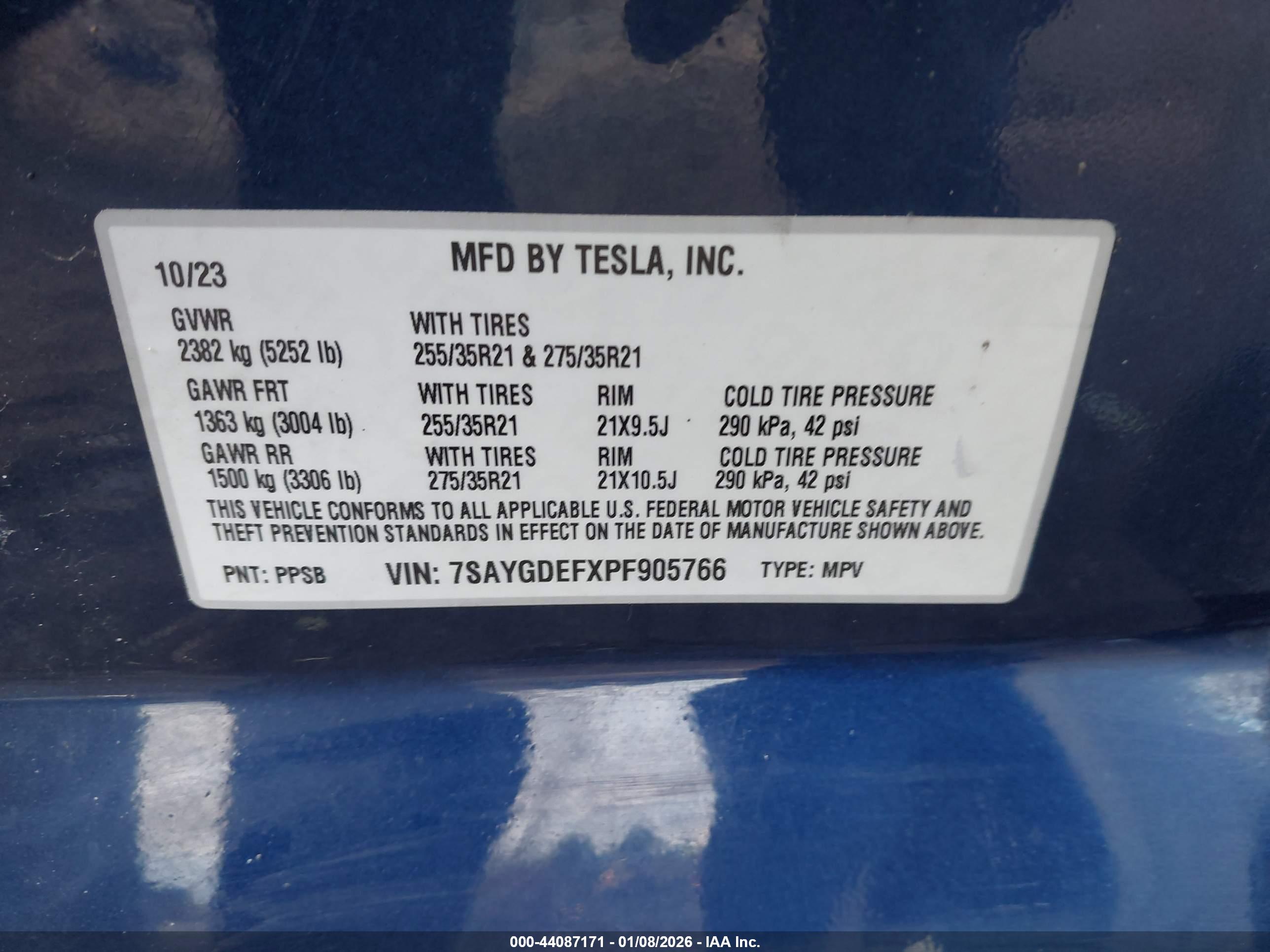 TESLA MODEL image 9