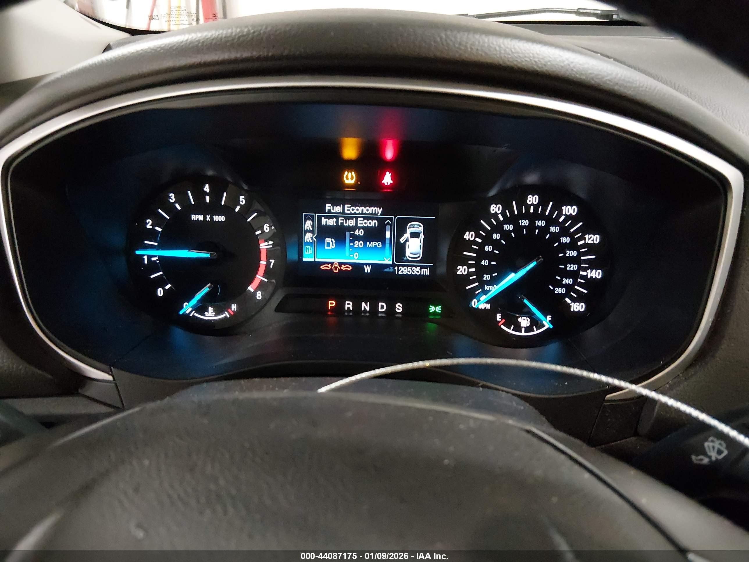 FORD FUSION image 7