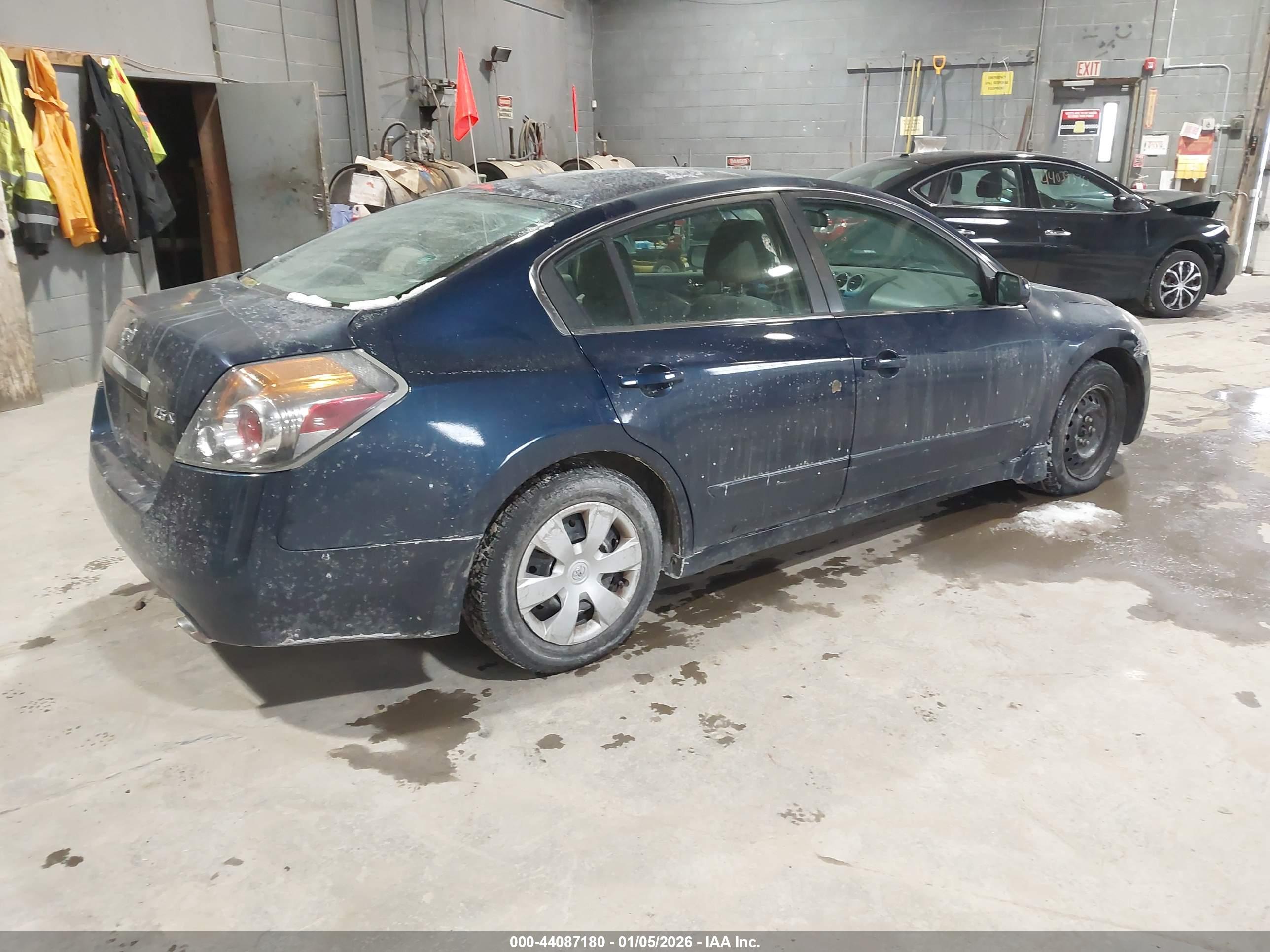 NISSAN ALTIMA image 4