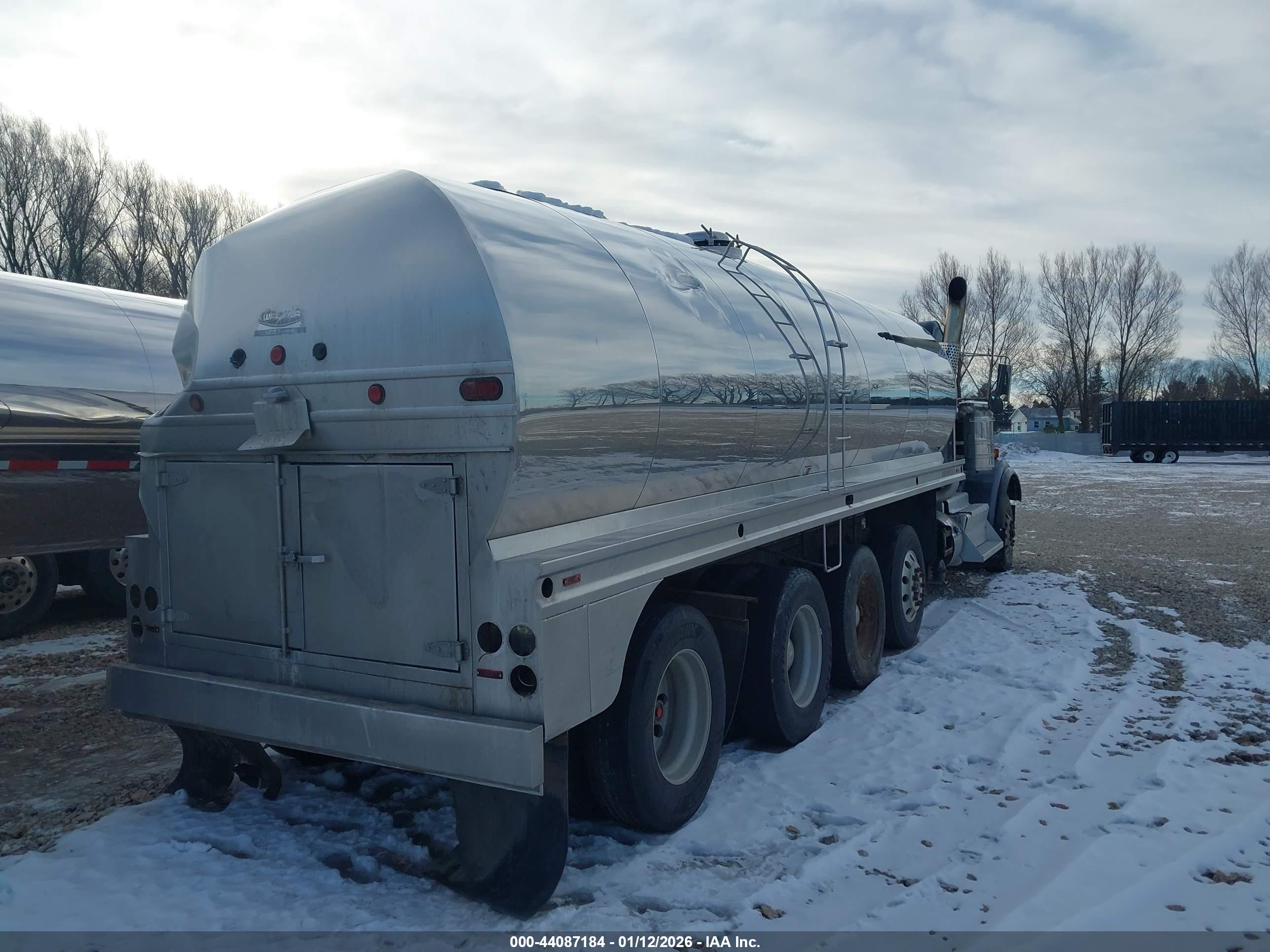 KENWORTH W900 image 4