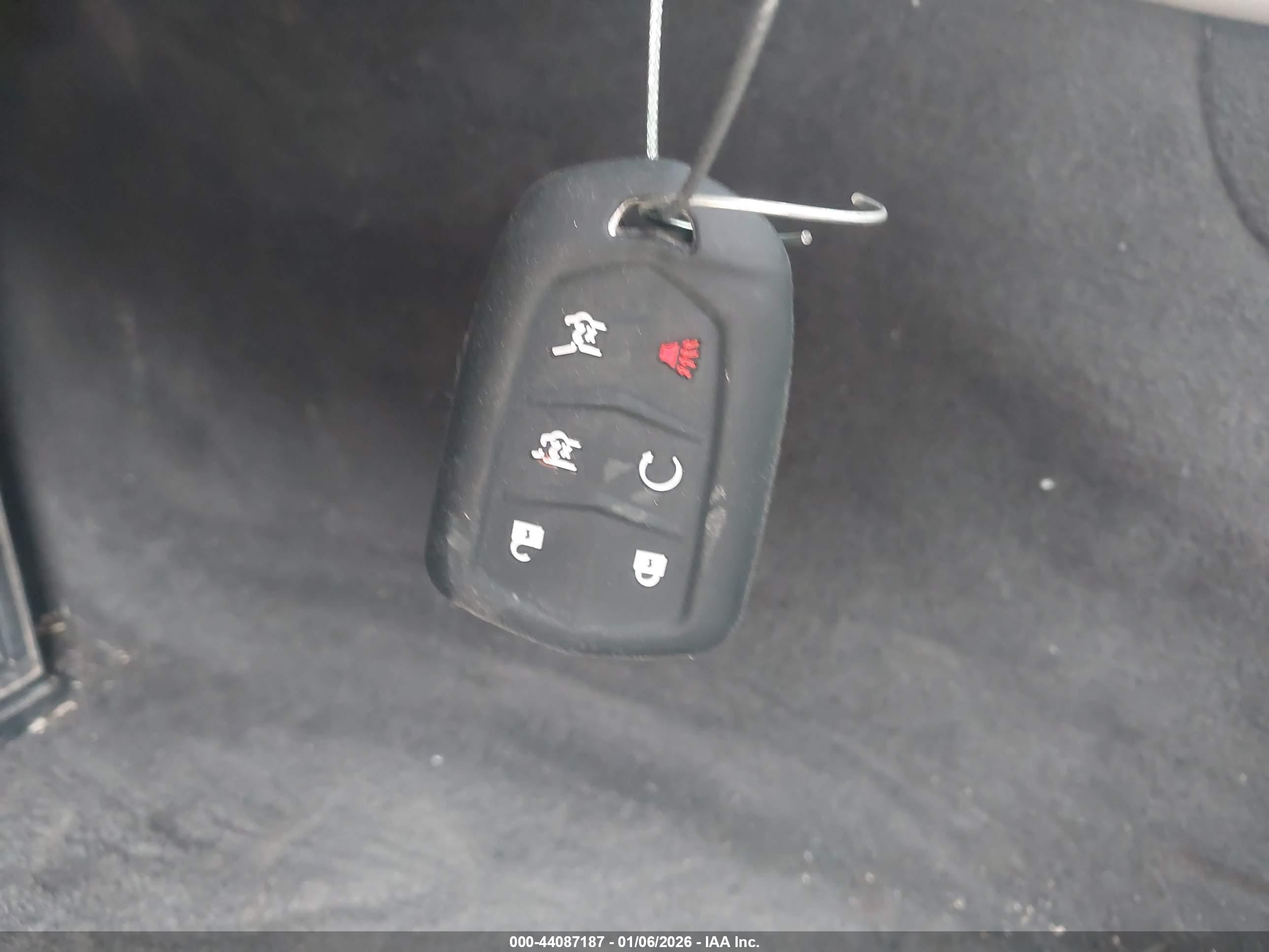 CADILLAC CTS image 11