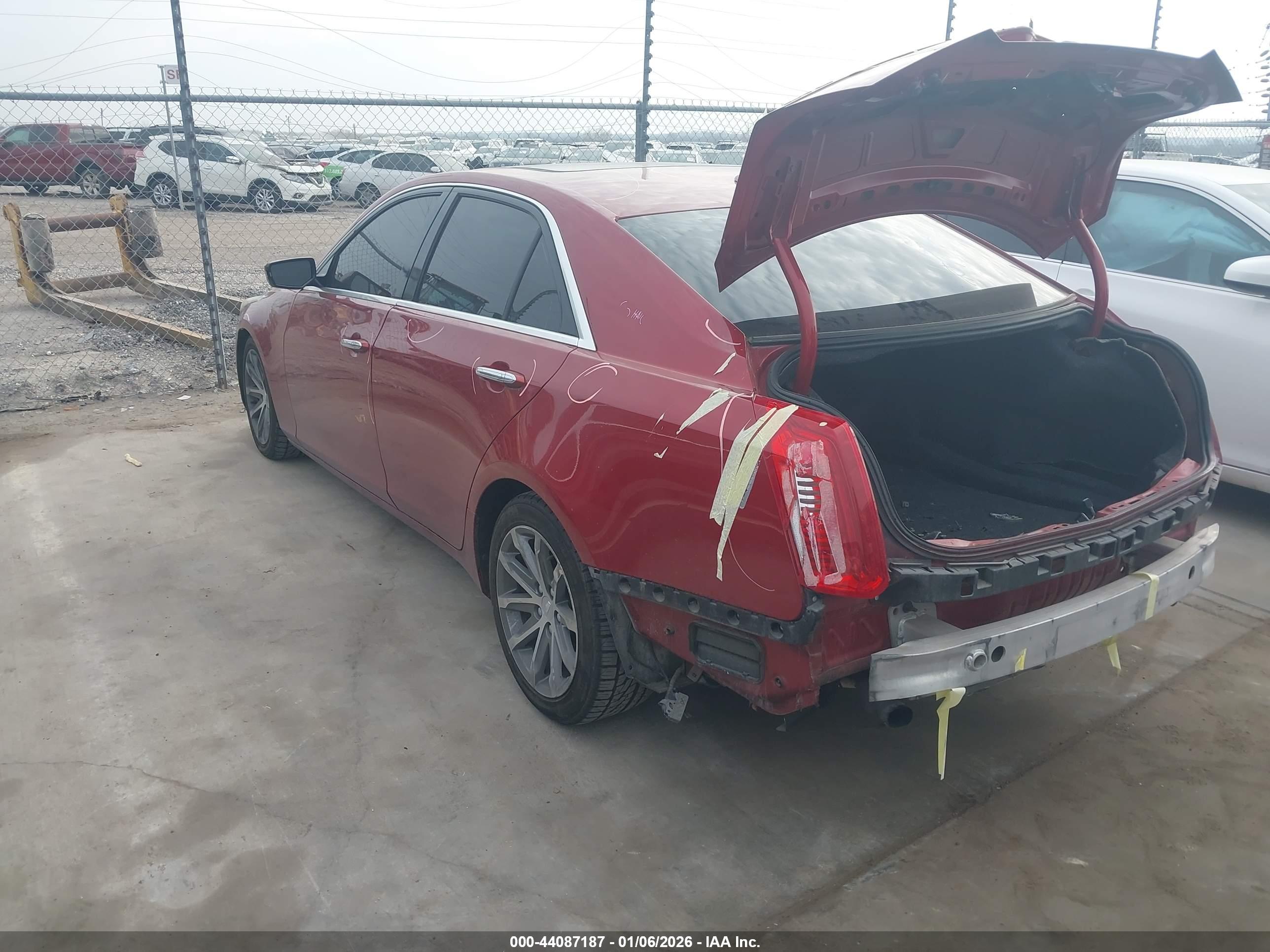 CADILLAC CTS image 3