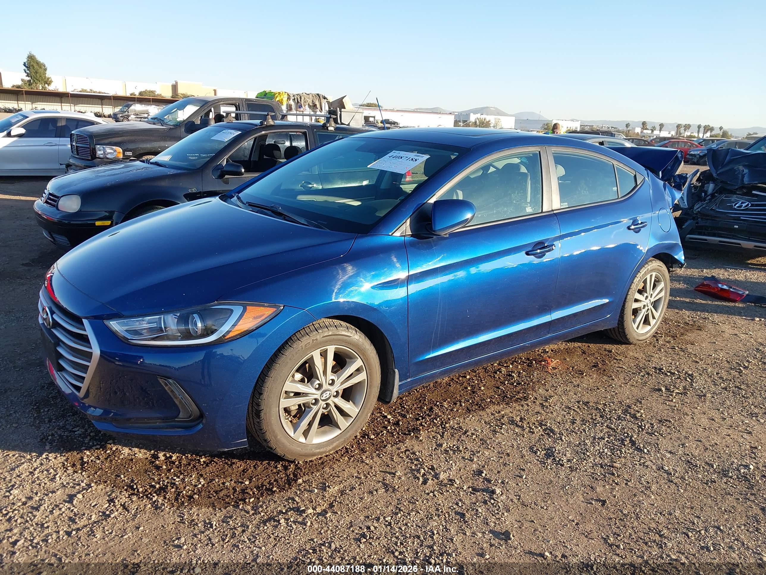 HYUNDAI ELANTRA image 2