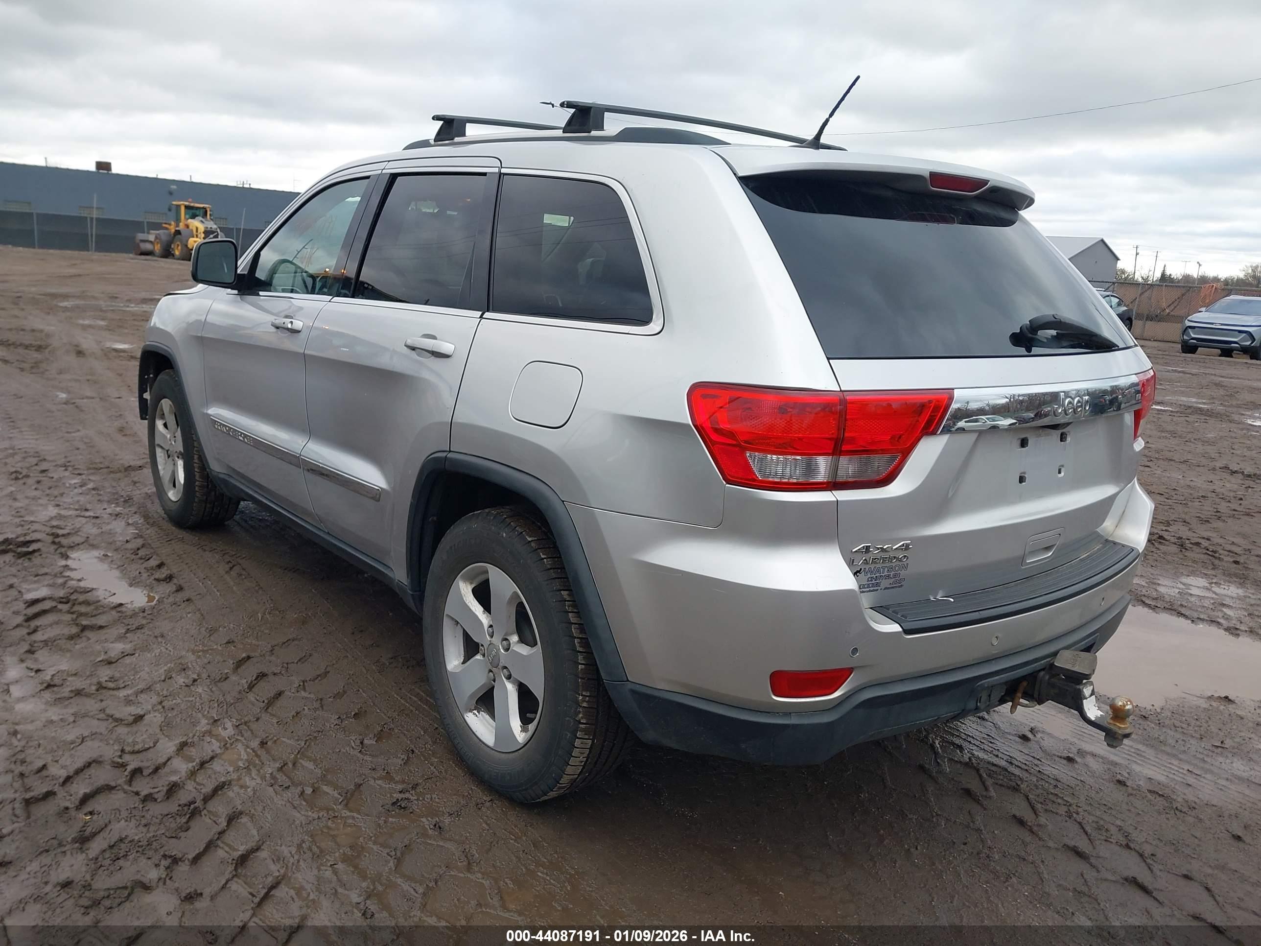 JEEP GRAND image 3