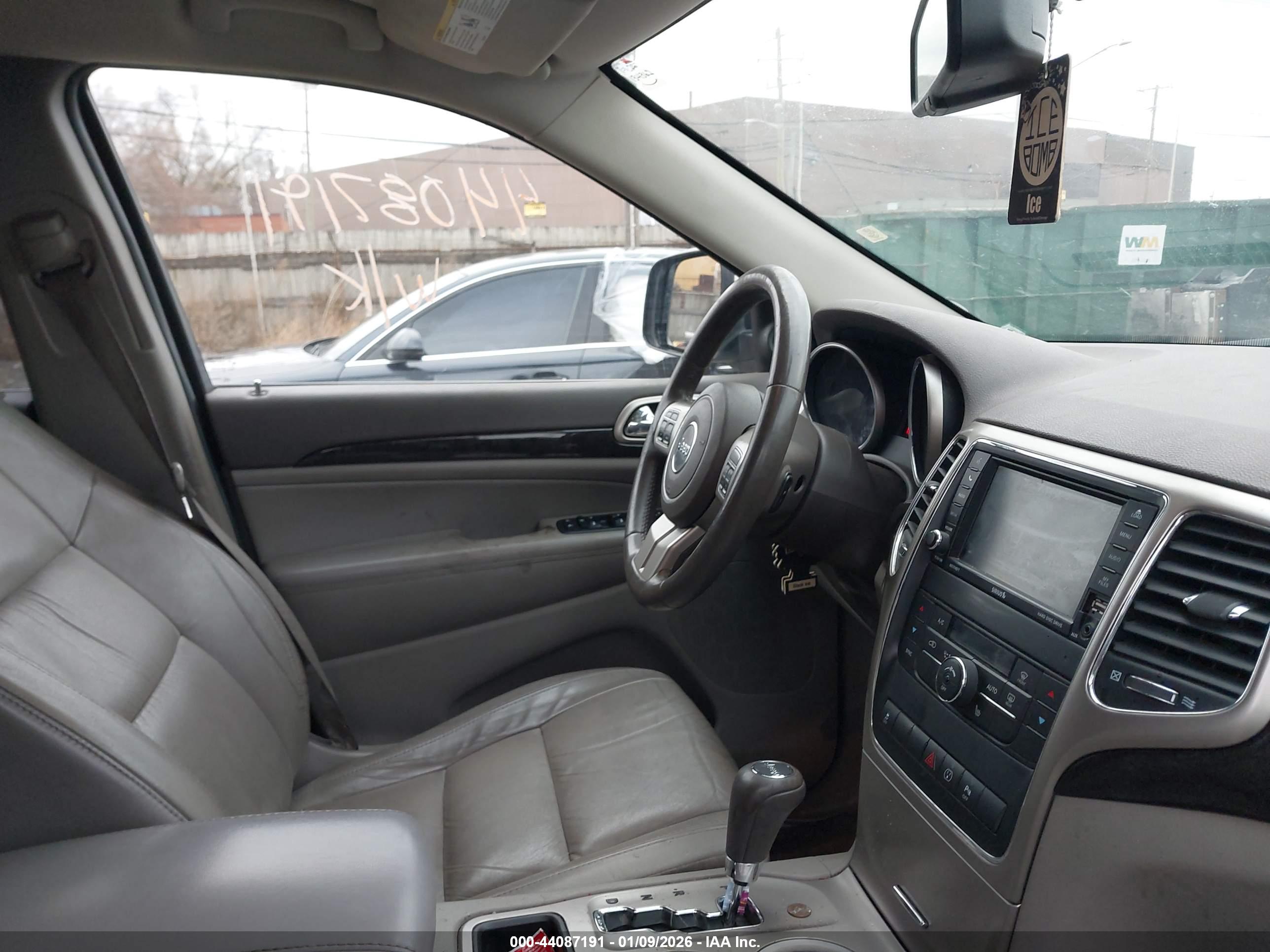 JEEP GRAND image 5