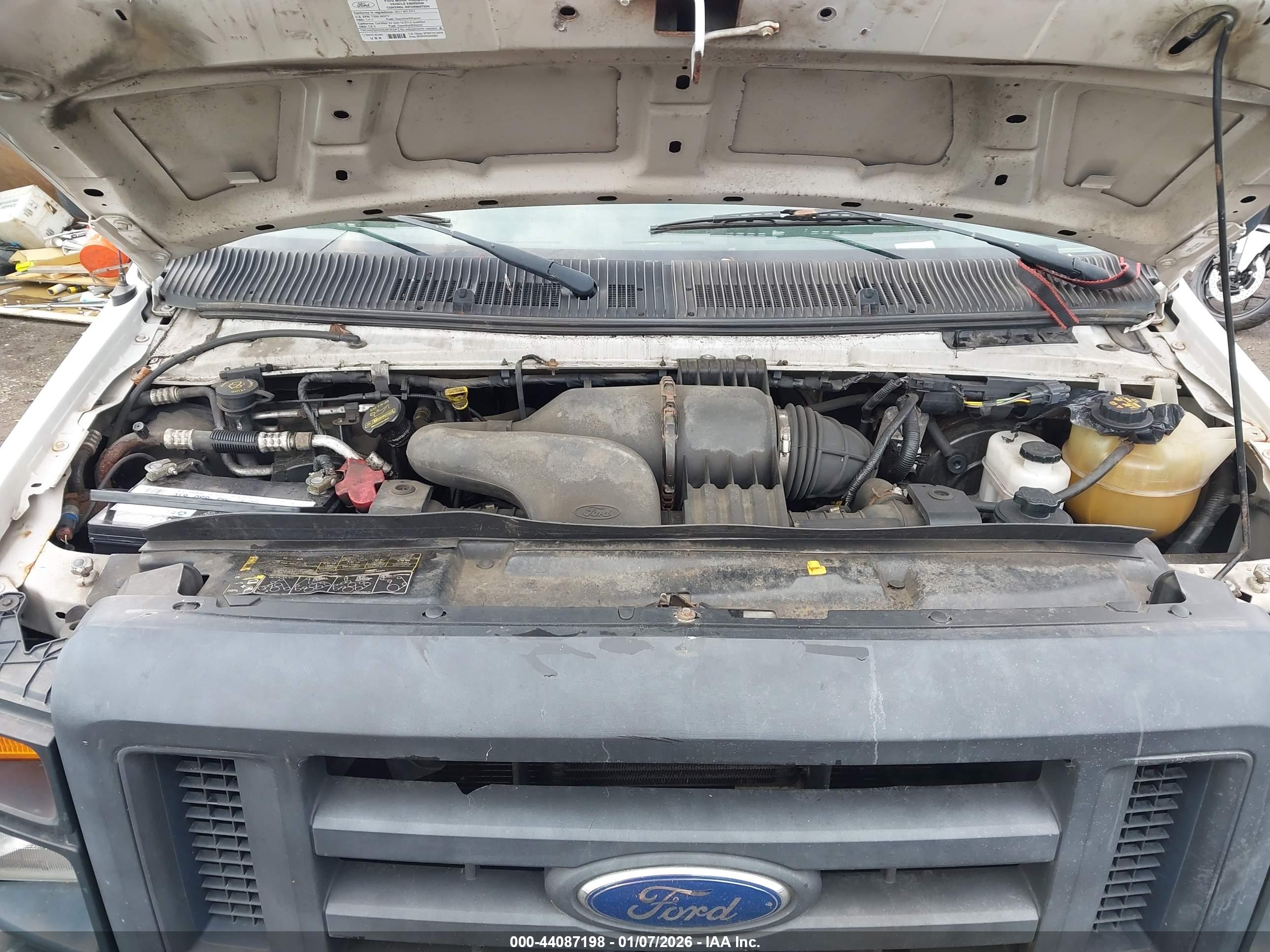 FORD E-250 image 10
