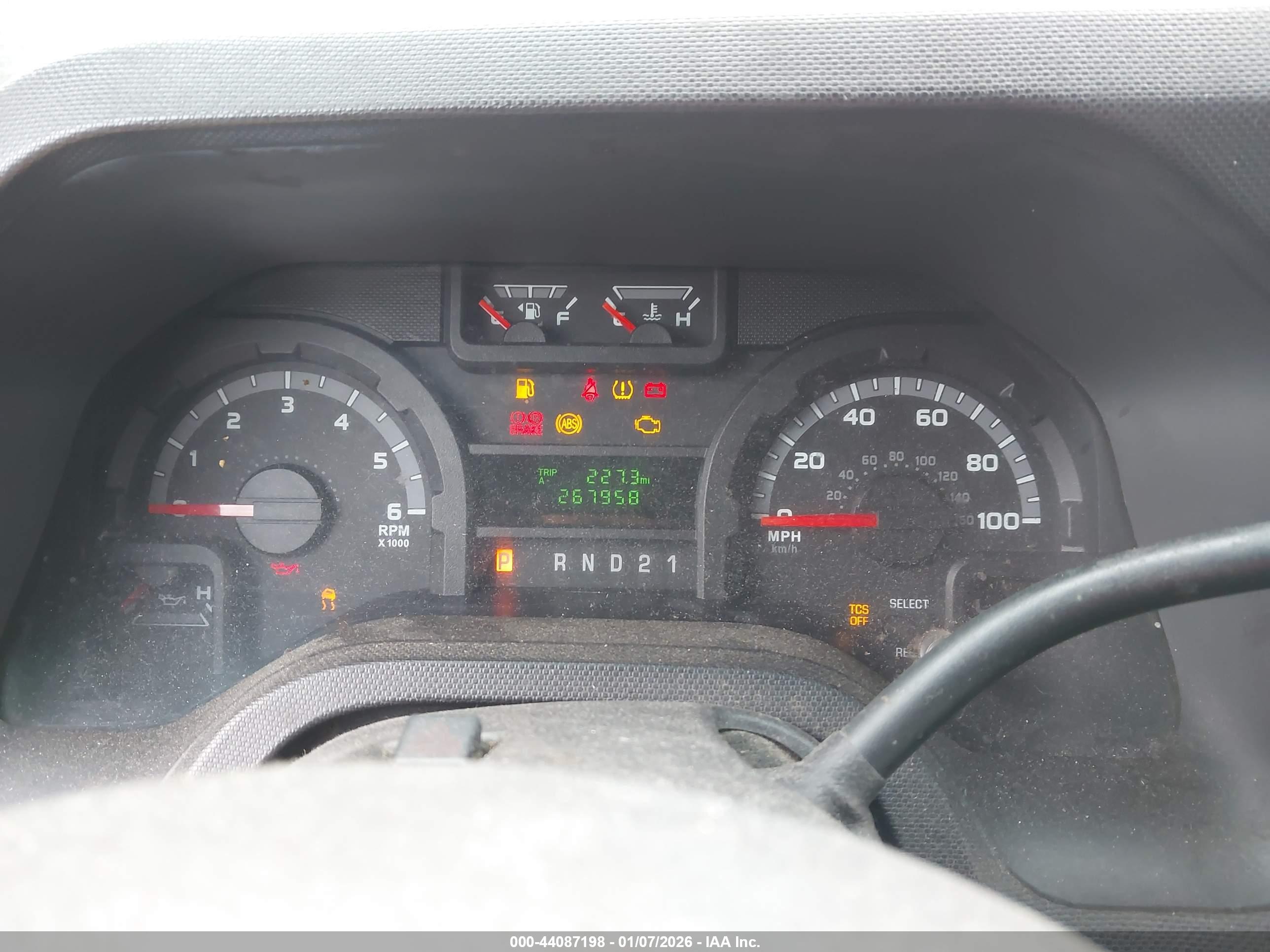 FORD E-250 image 7
