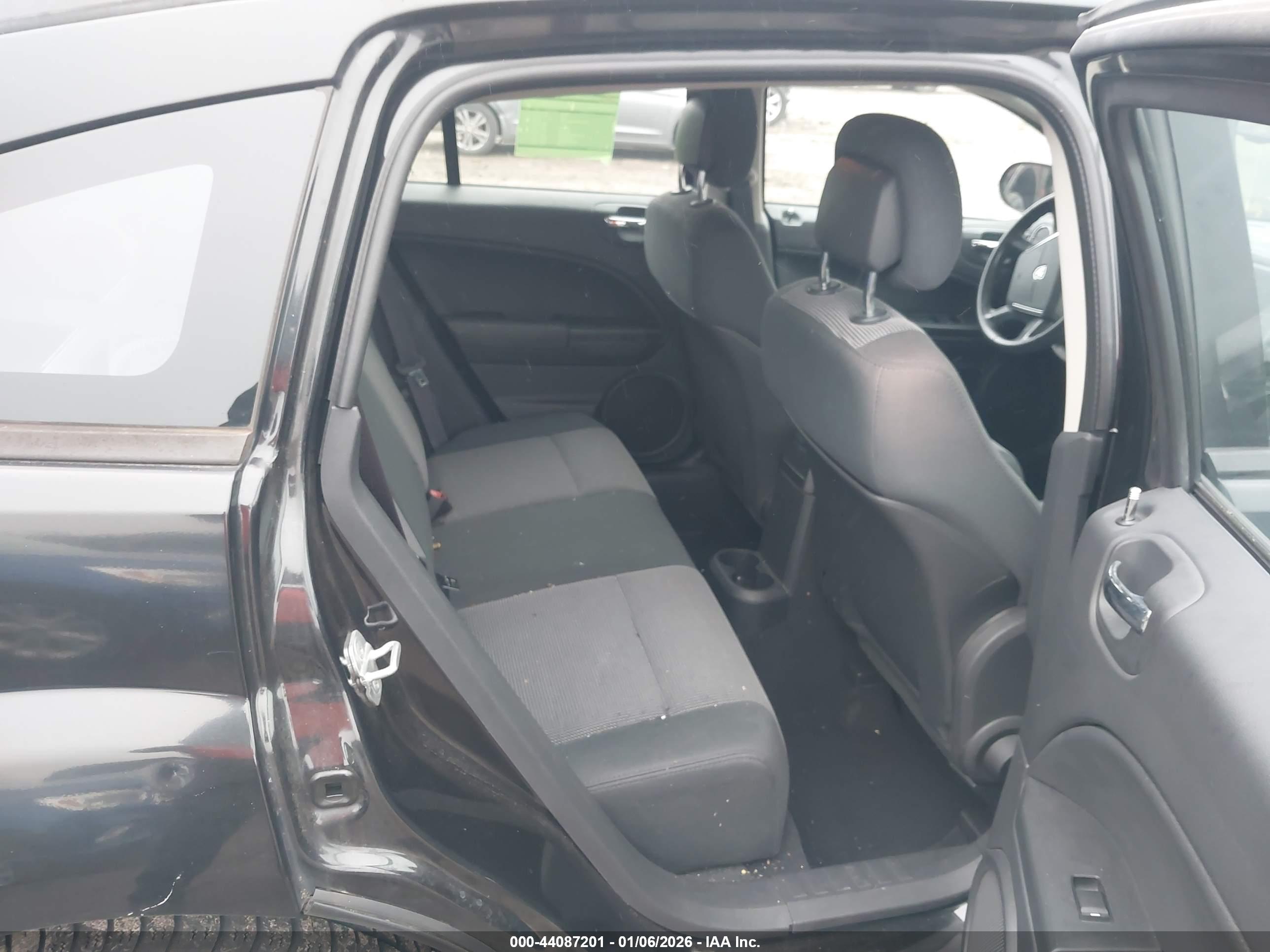 DODGE CALIBER image 8