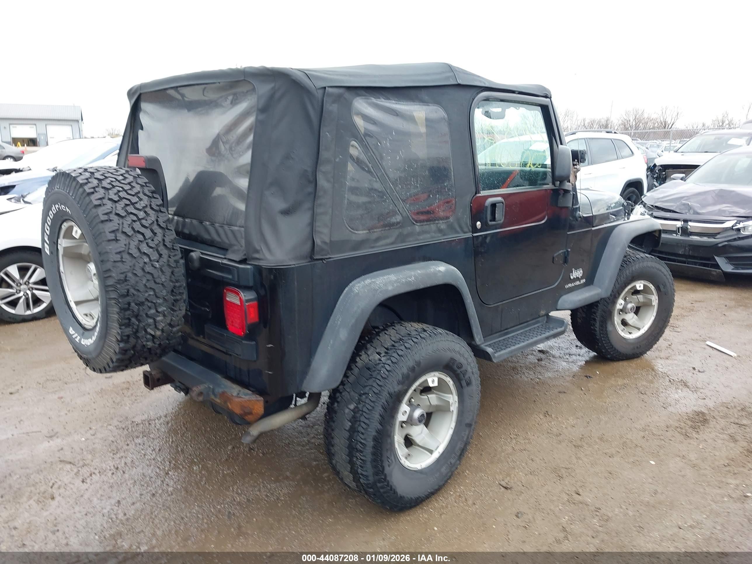 JEEP WRANGLER image 4