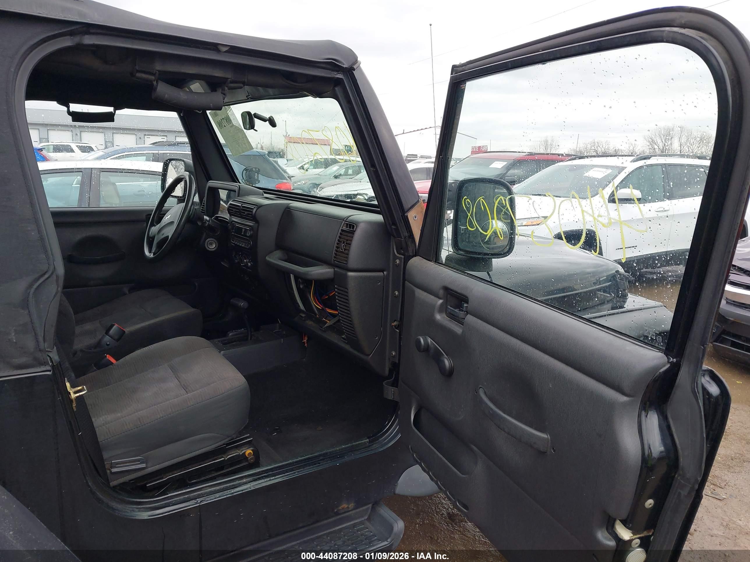 JEEP WRANGLER image 5