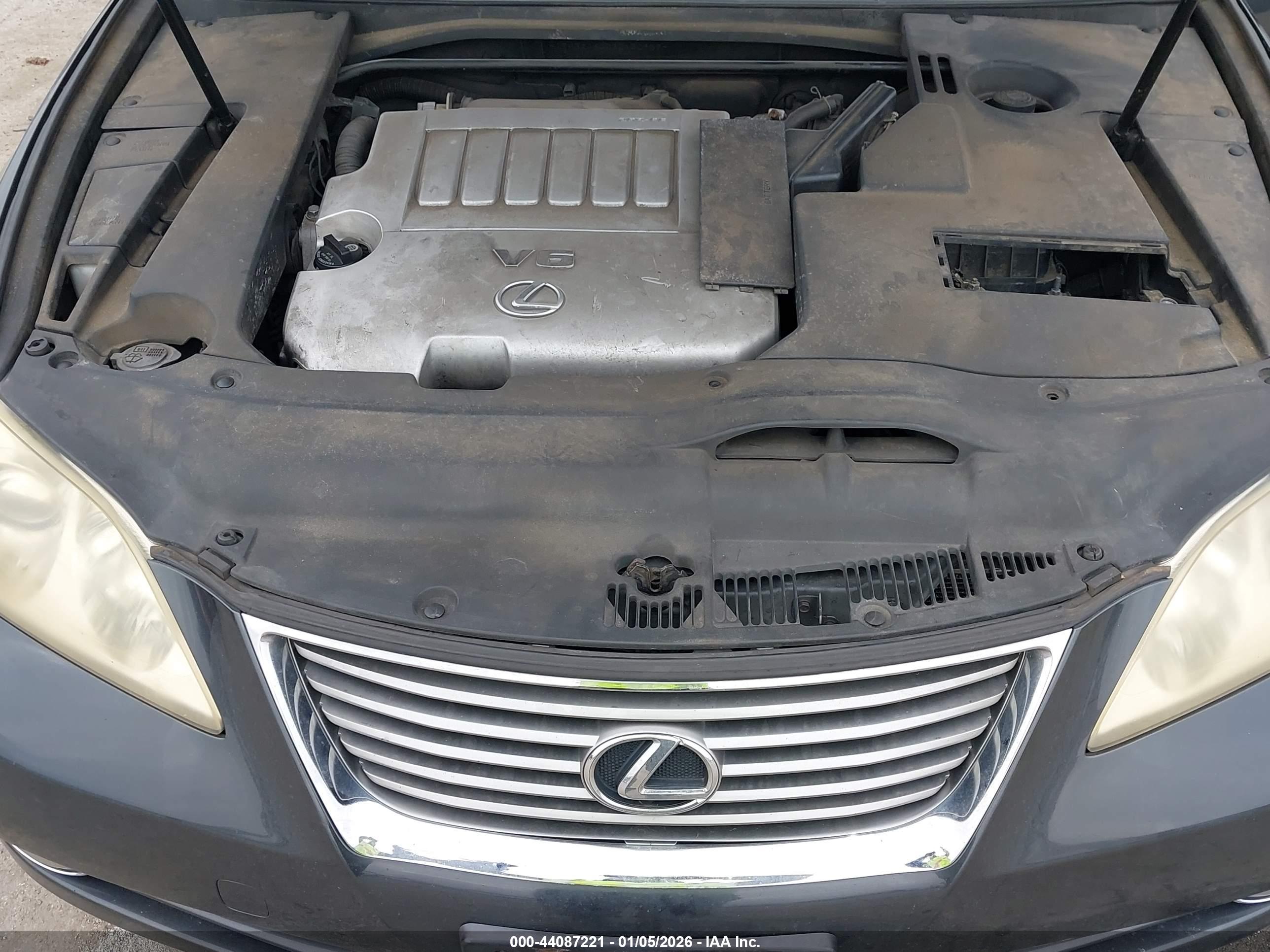 LEXUS ES image 10