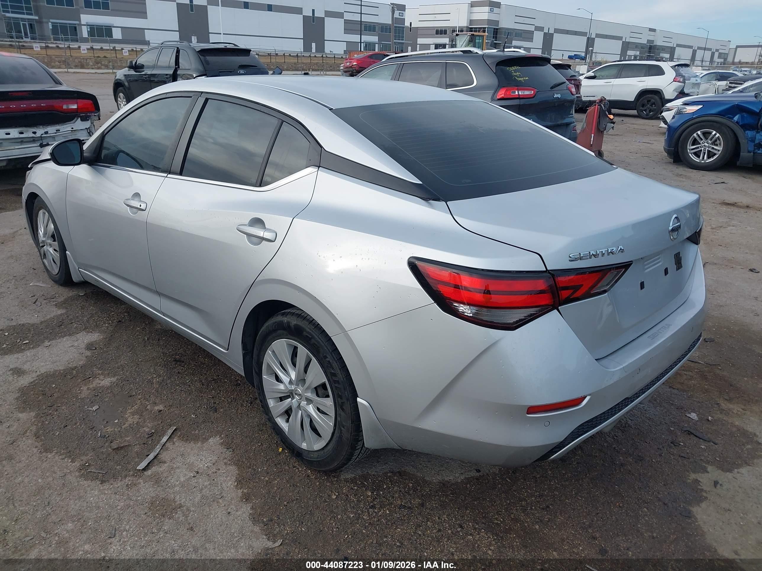 NISSAN SENTRA image 3