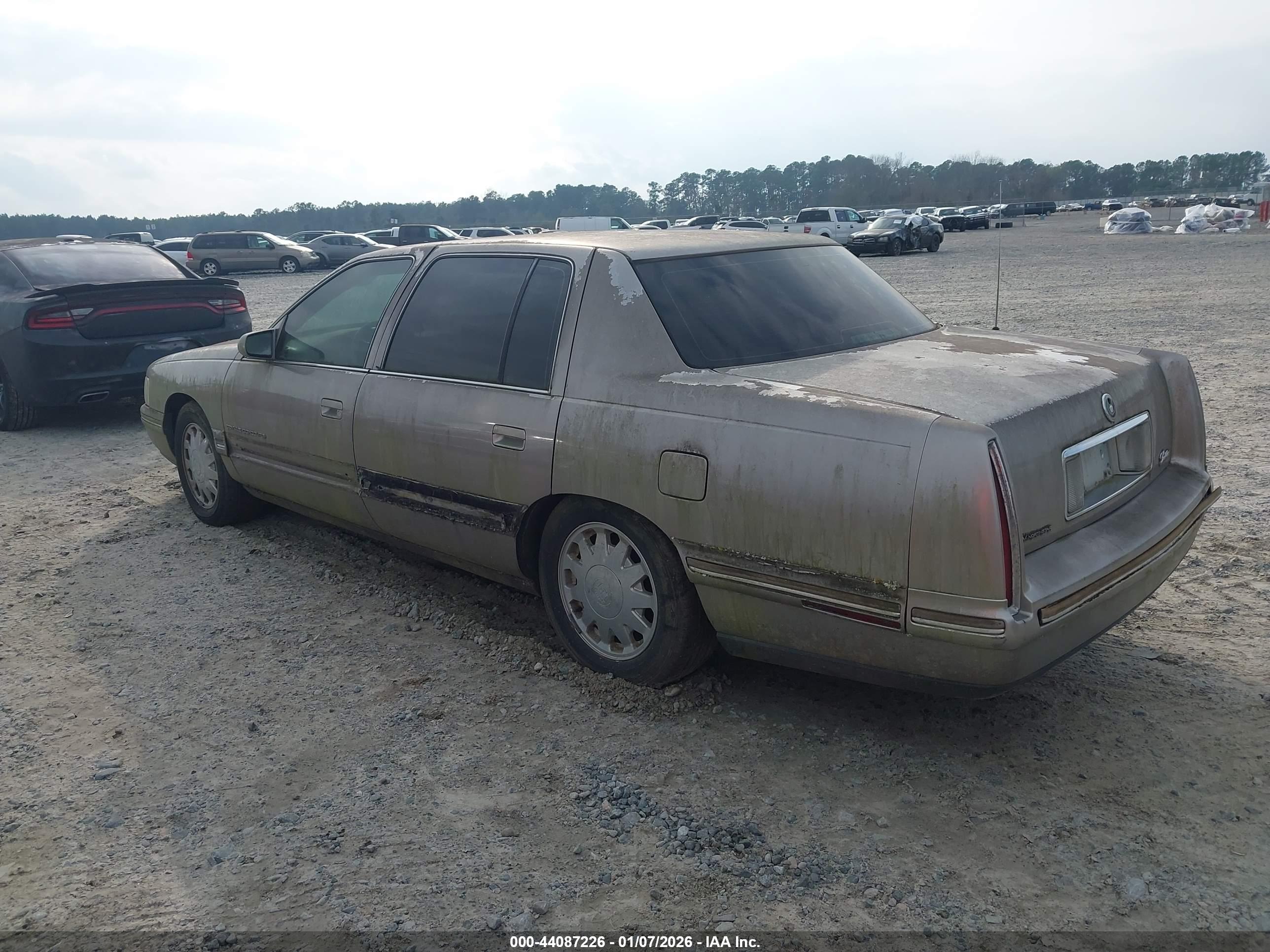 CADILLAC DEVILLE image 3