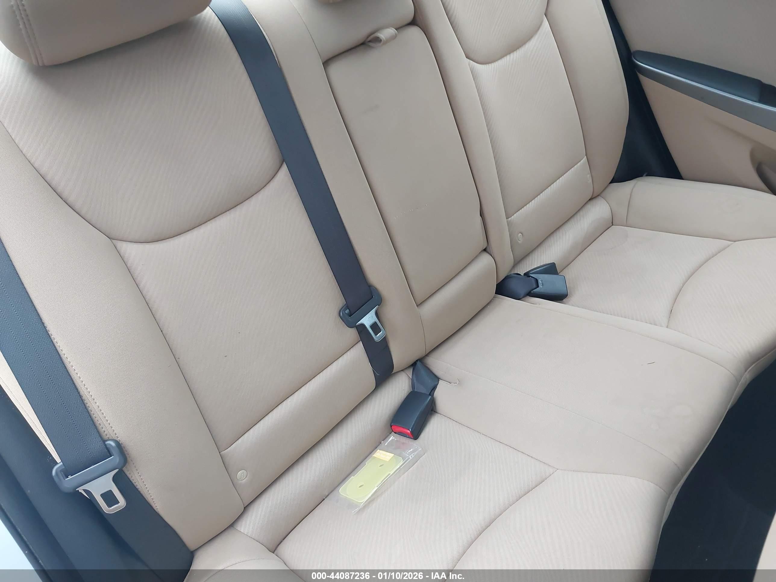 HYUNDAI ELANTRA image 8