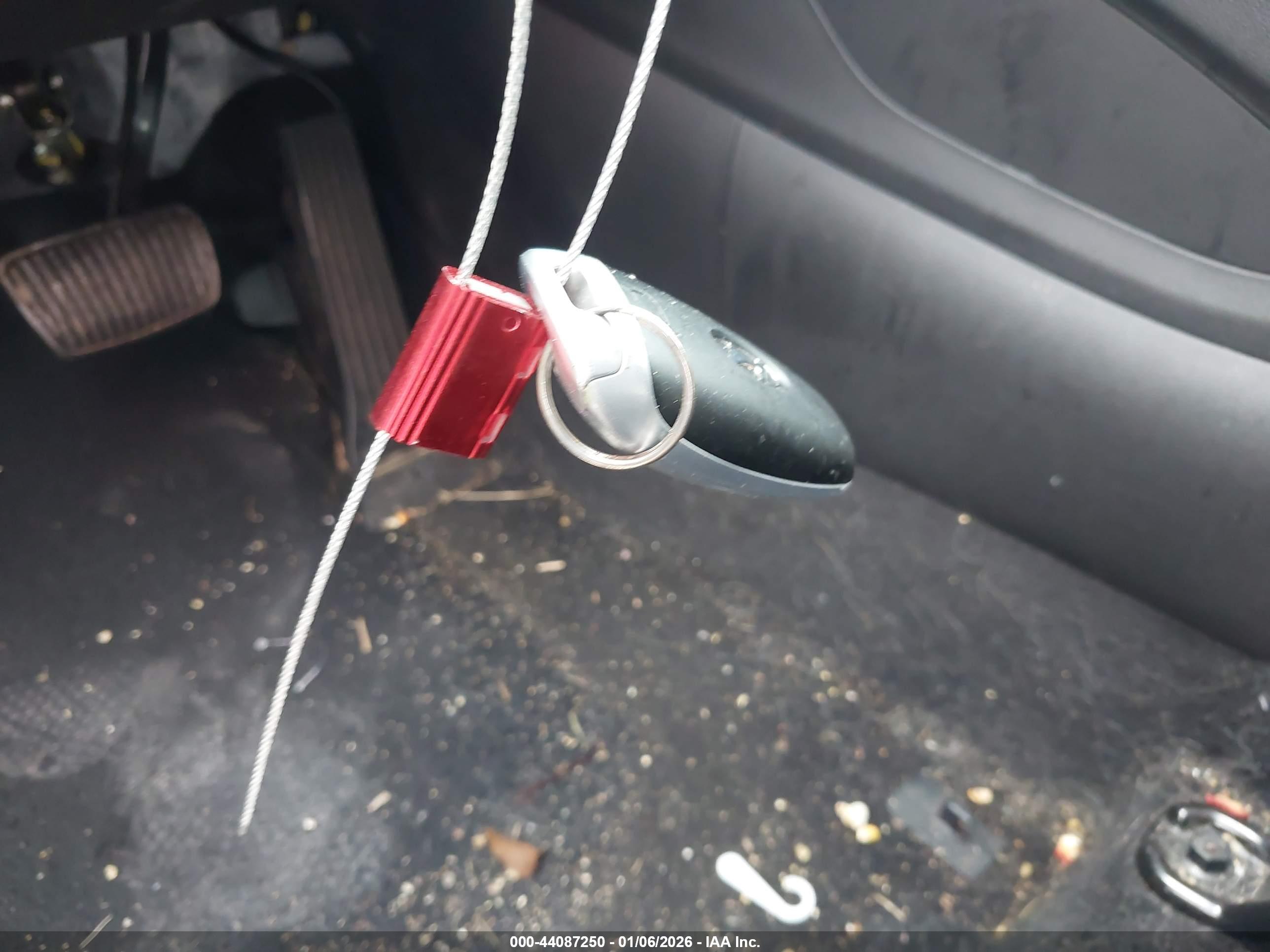 HYUNDAI TUCSON image 11