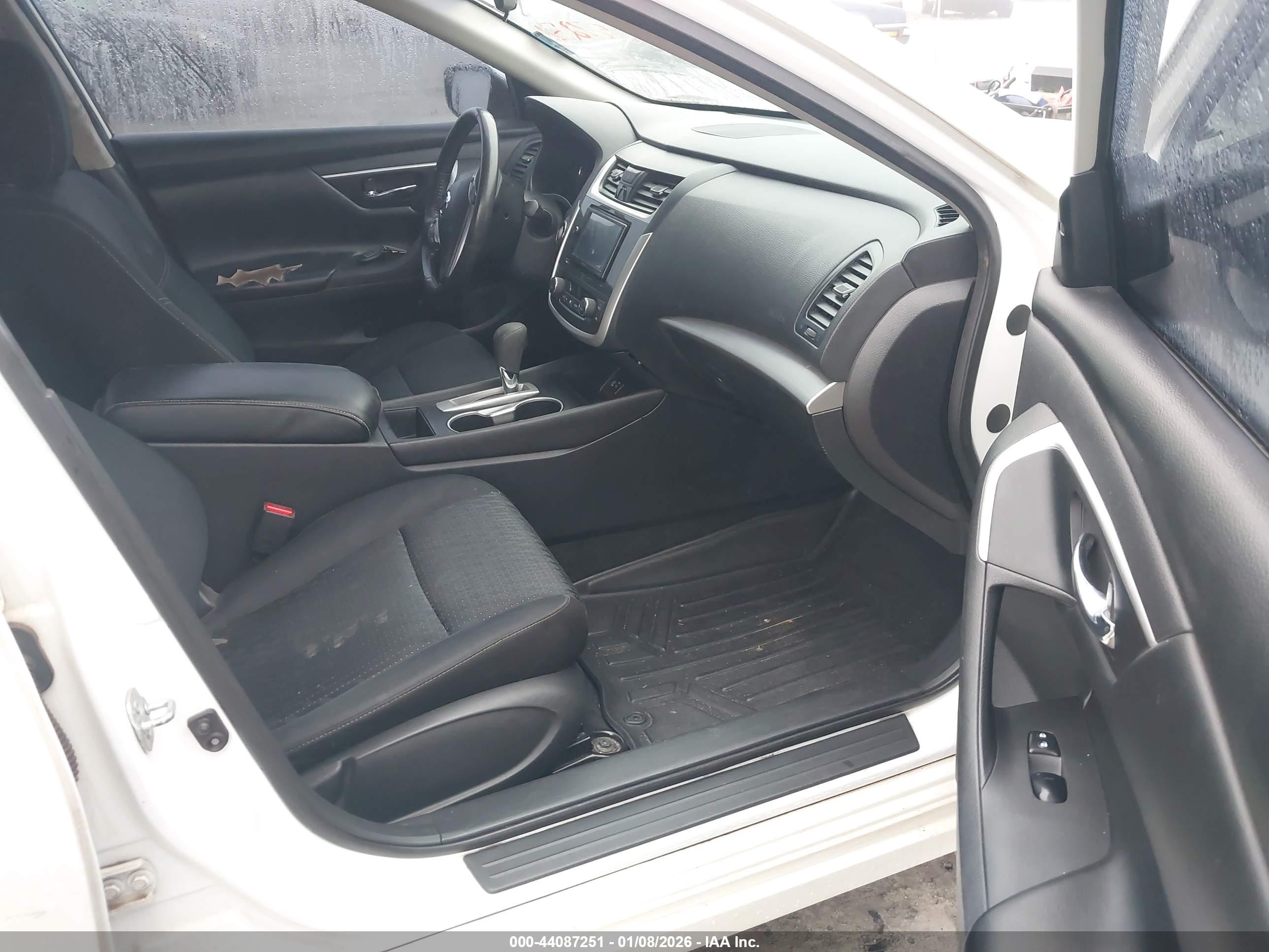 NISSAN ALTIMA image 5