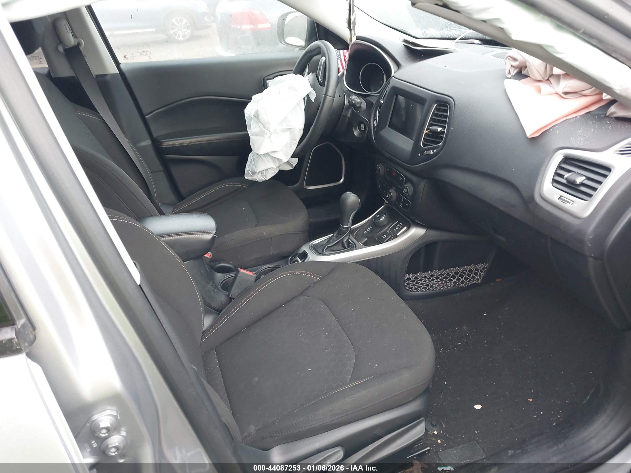 JEEP COMPASS image 5