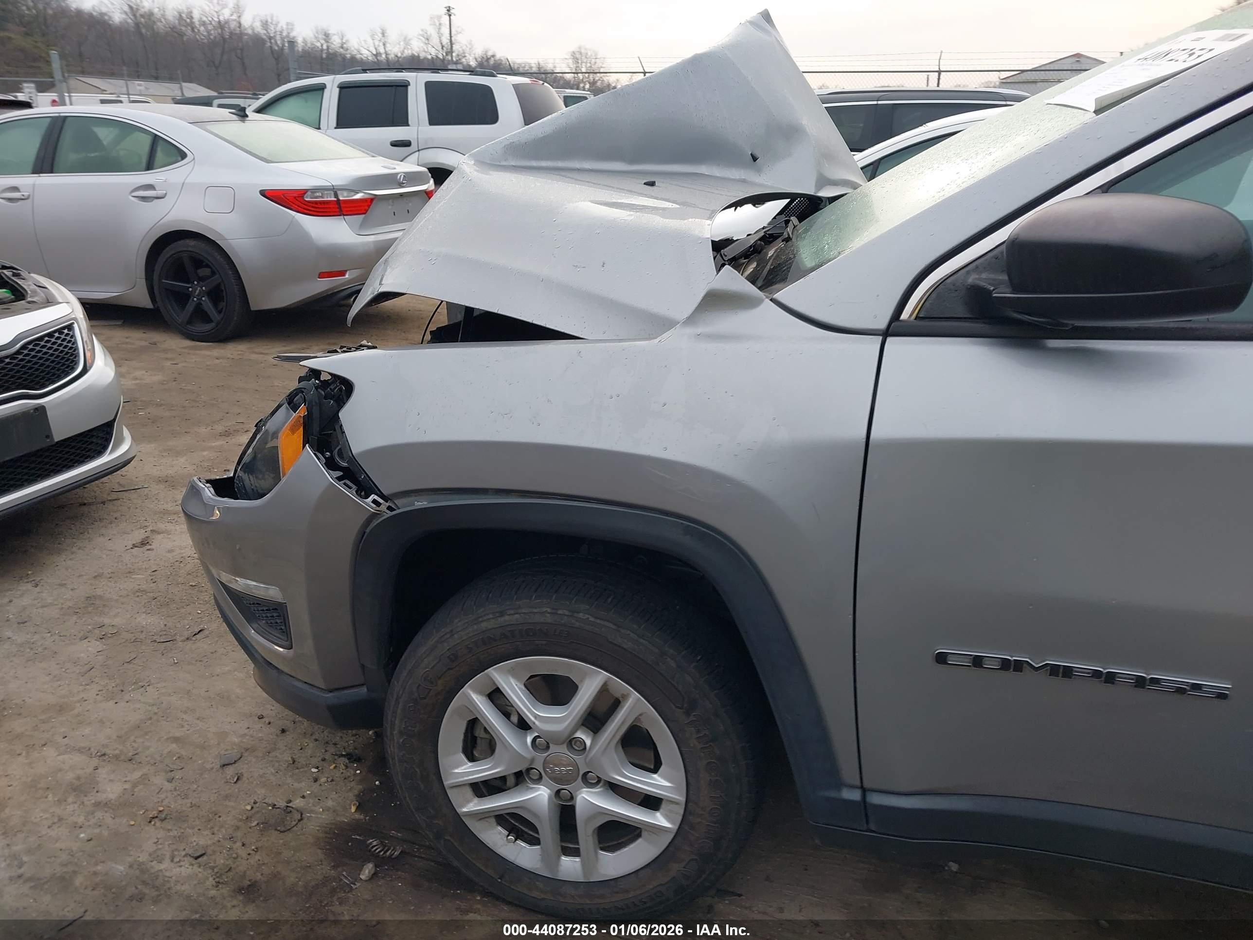 JEEP COMPASS image 6