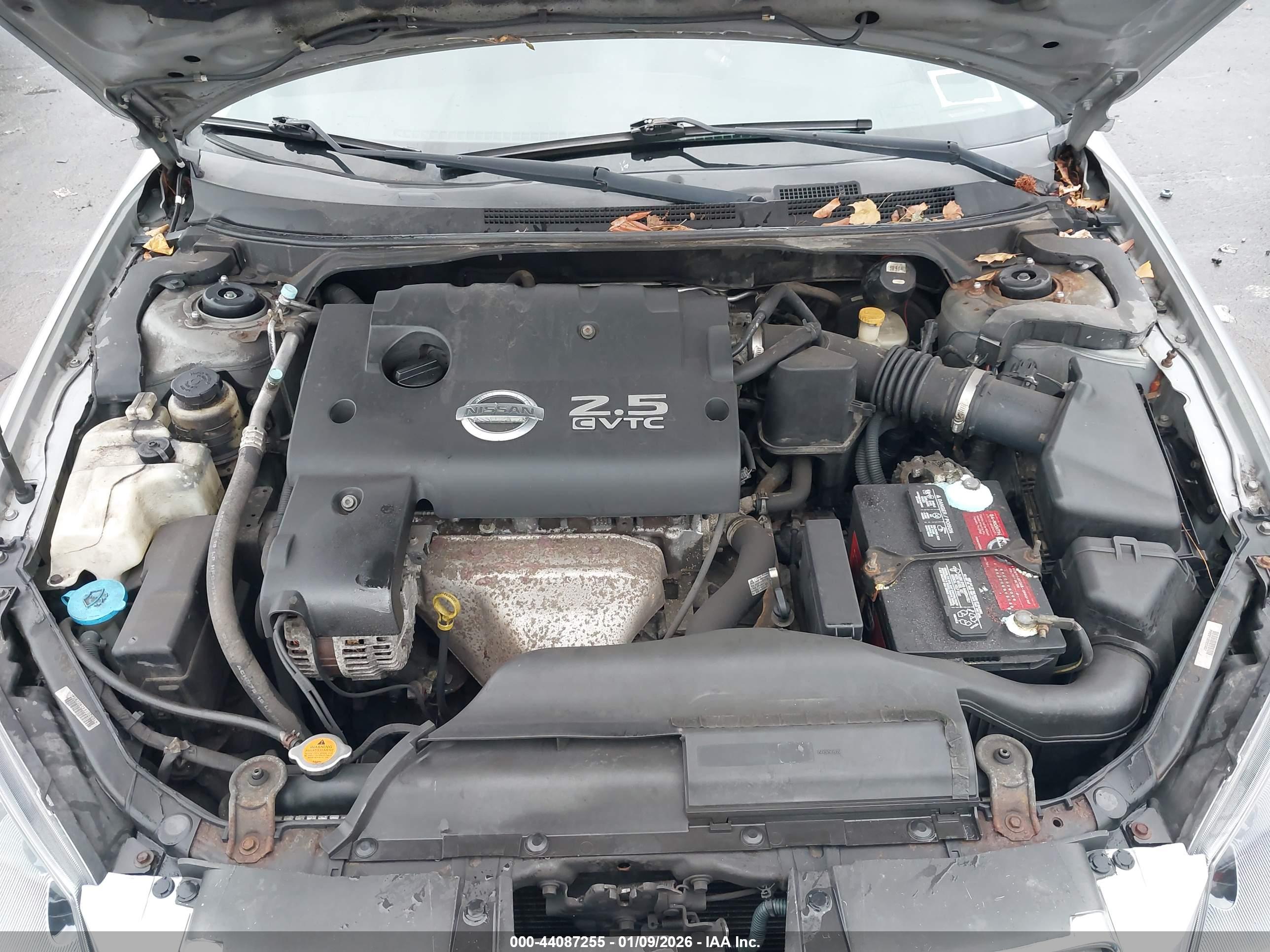 NISSAN ALTIMA image 10