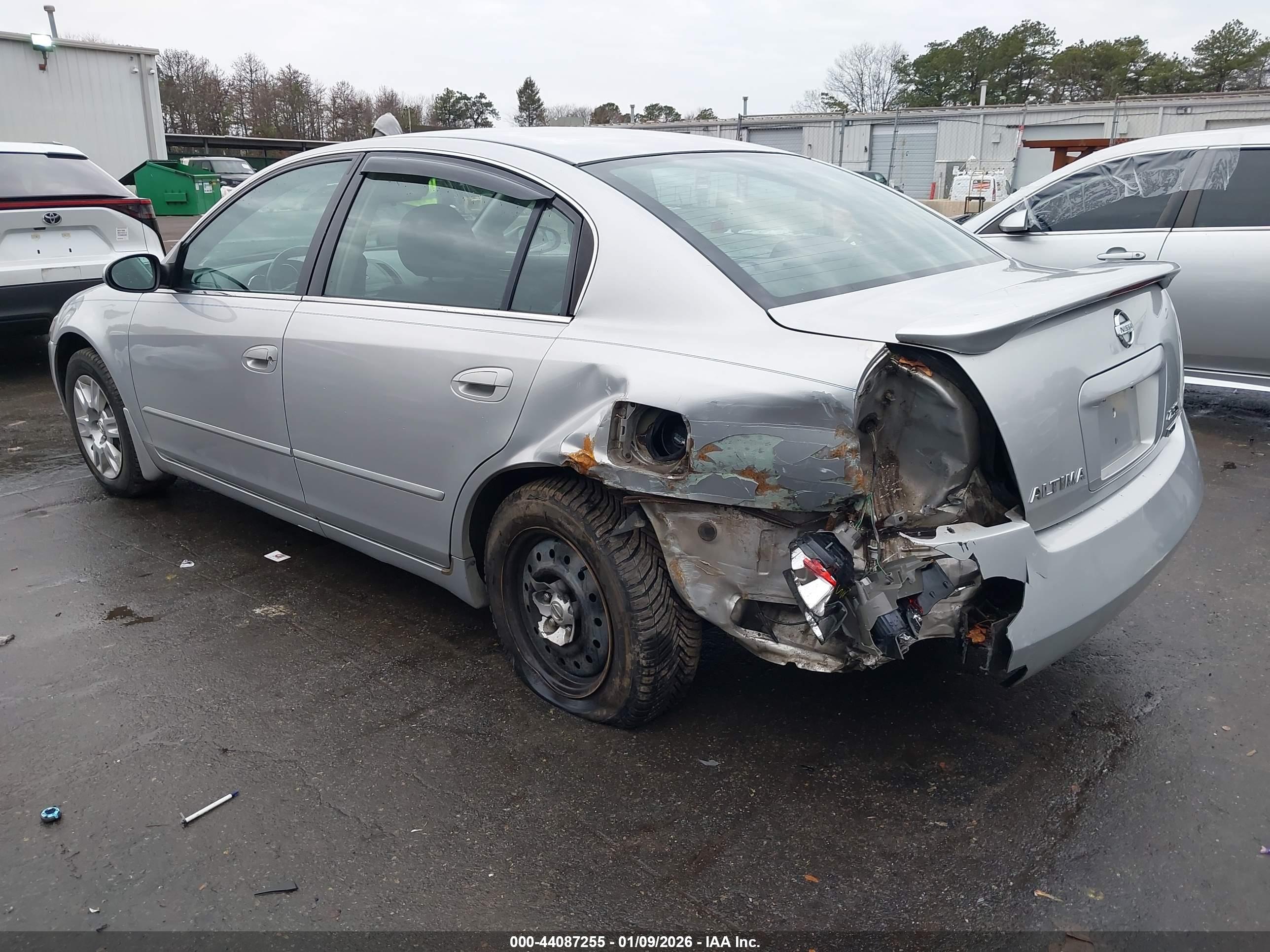 NISSAN ALTIMA image 3