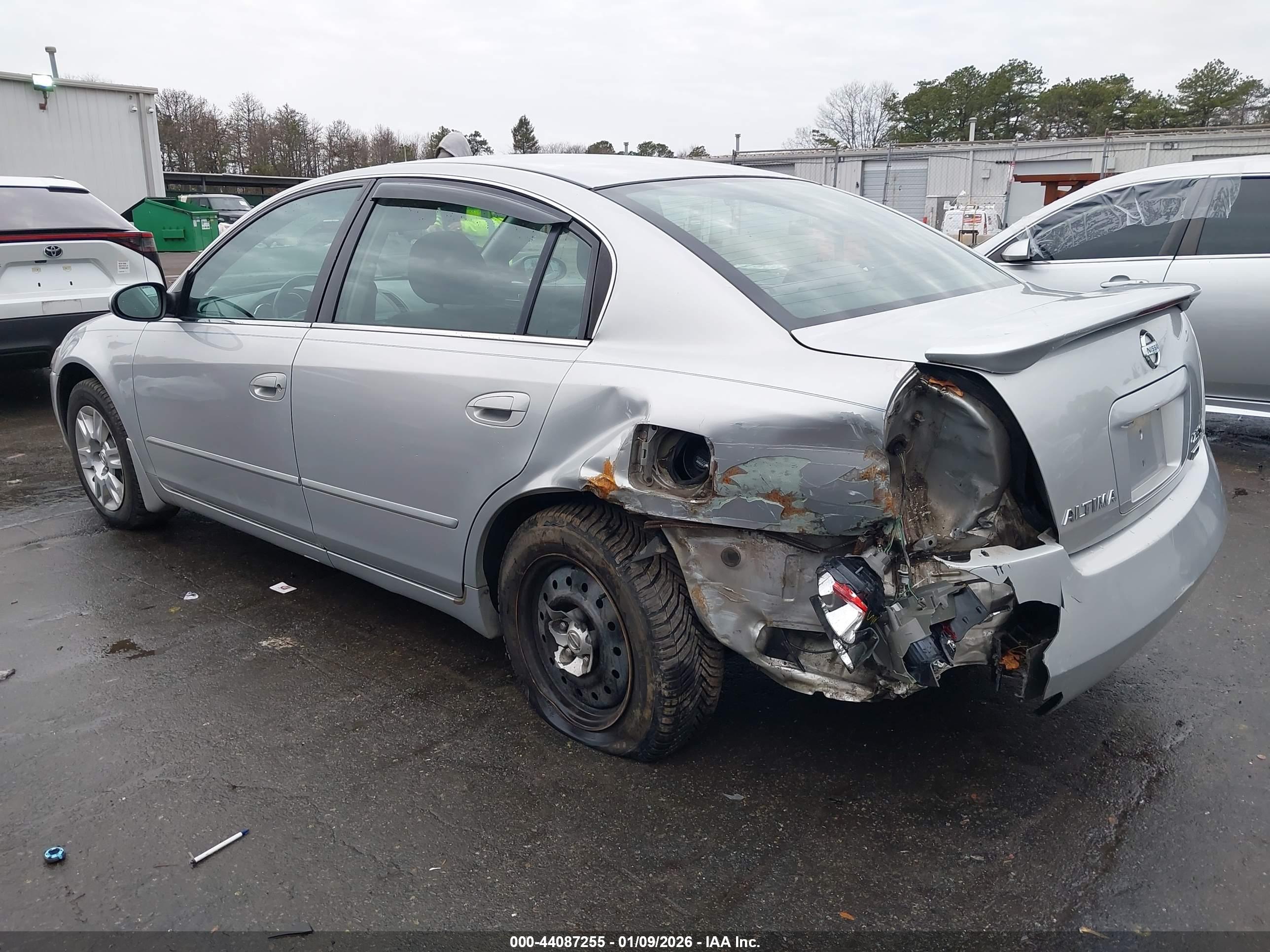 NISSAN ALTIMA image 6