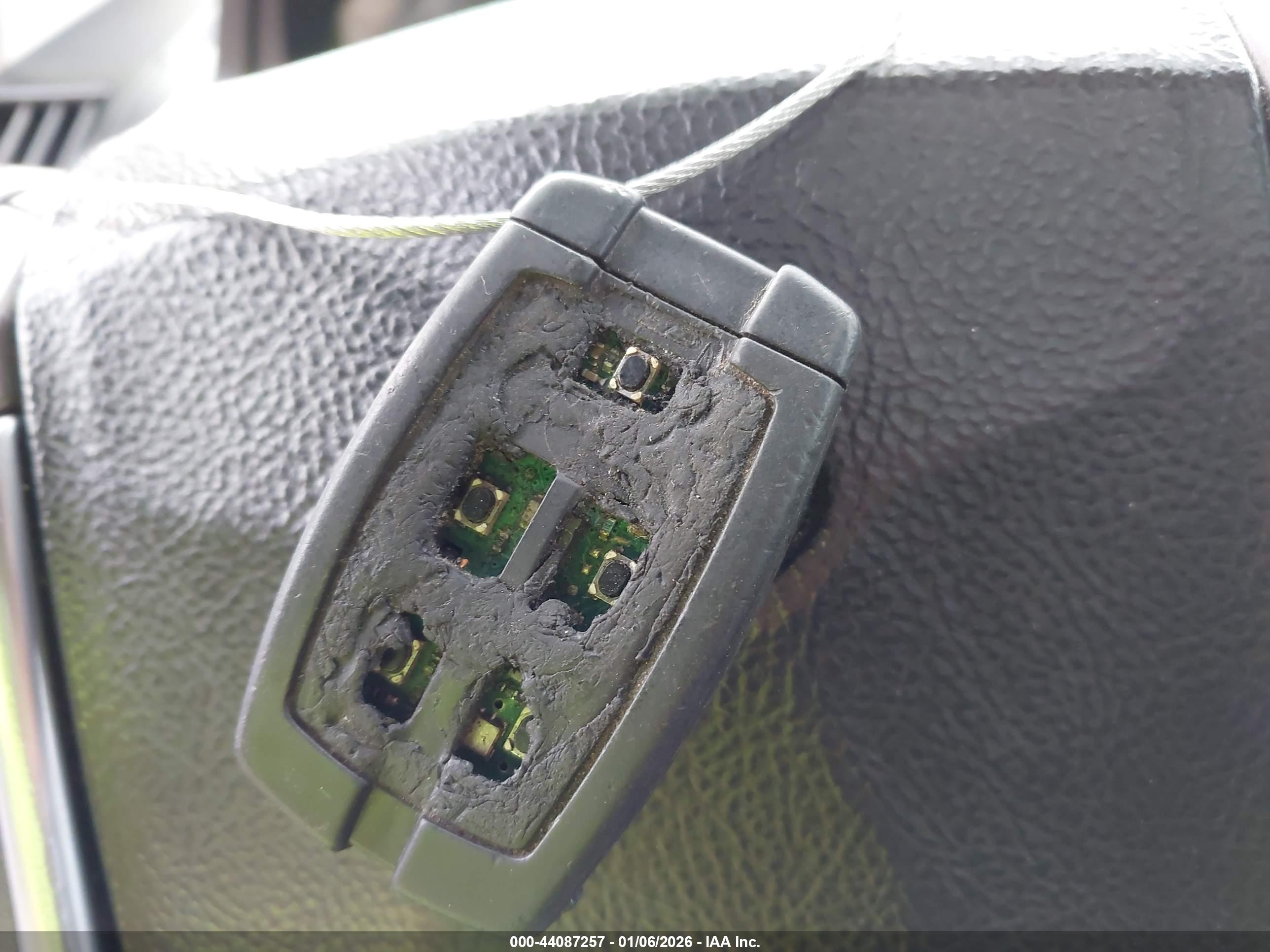 LAND ROVER image 11