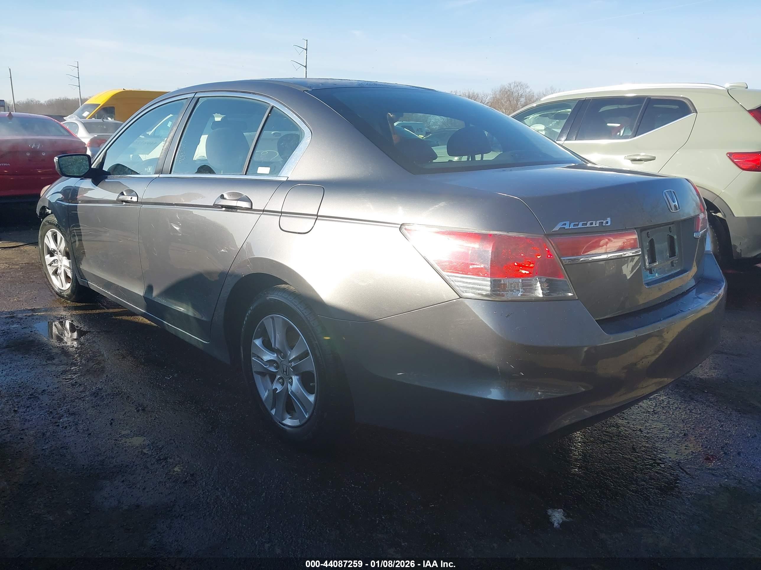 HONDA ACCORD image 3