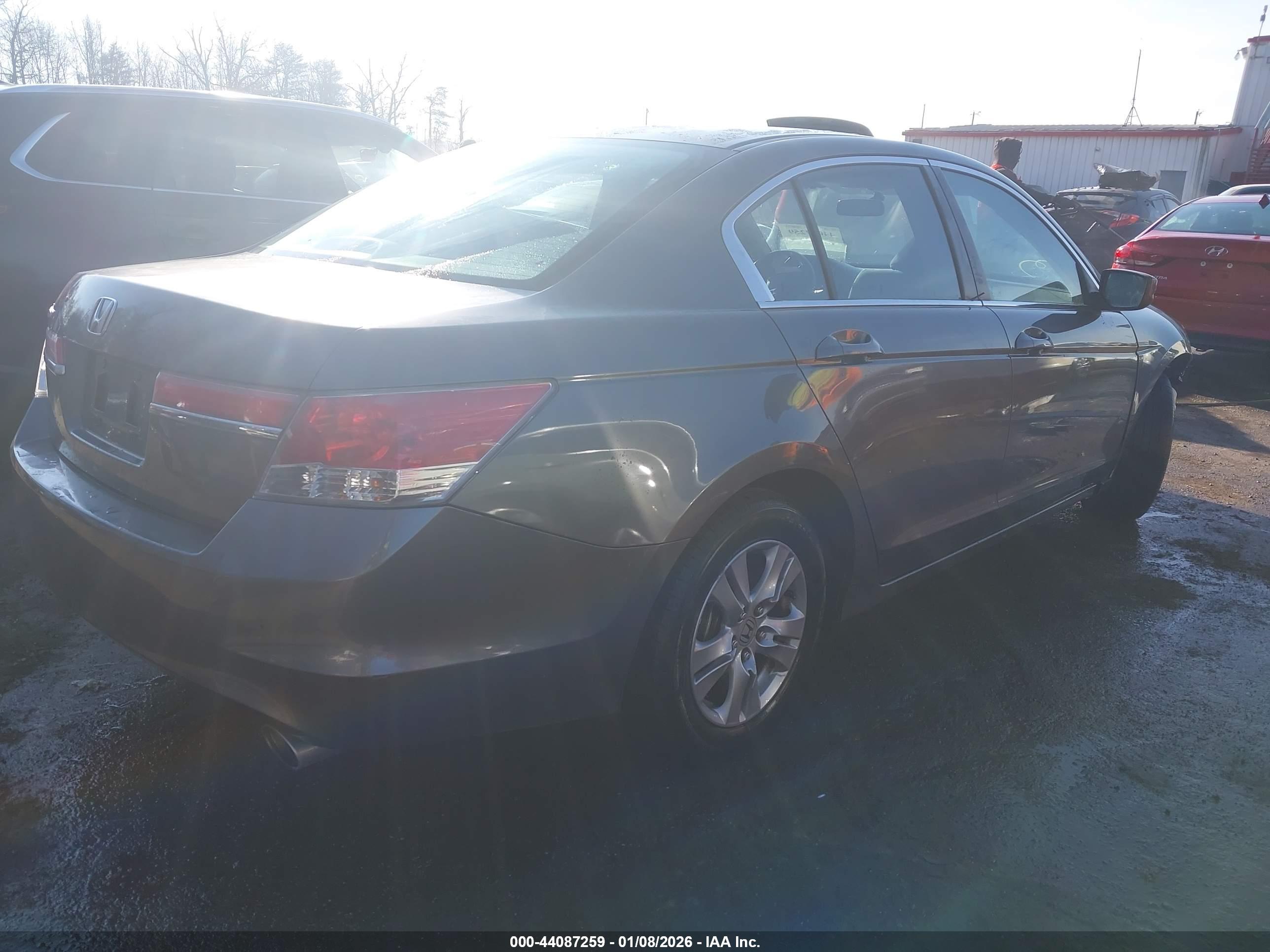 HONDA ACCORD image 4